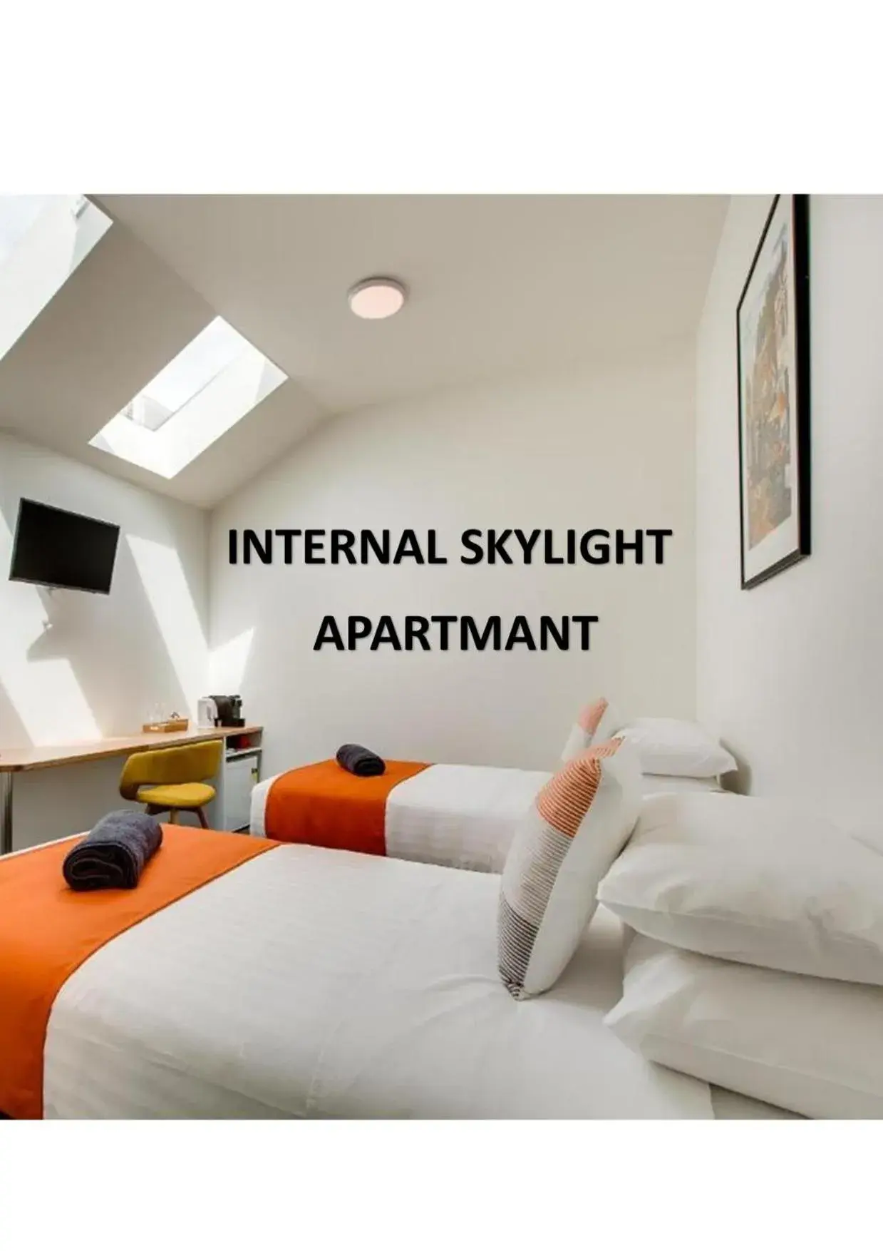 the MONA TWIN - INTERNAL SKYLIGHT ROOM 7 in Salamanca Galleria Apartments the MONA TWIN - INTERNAL SKYLIGHT ROOM 7 in Salamanca Galleria Apartments