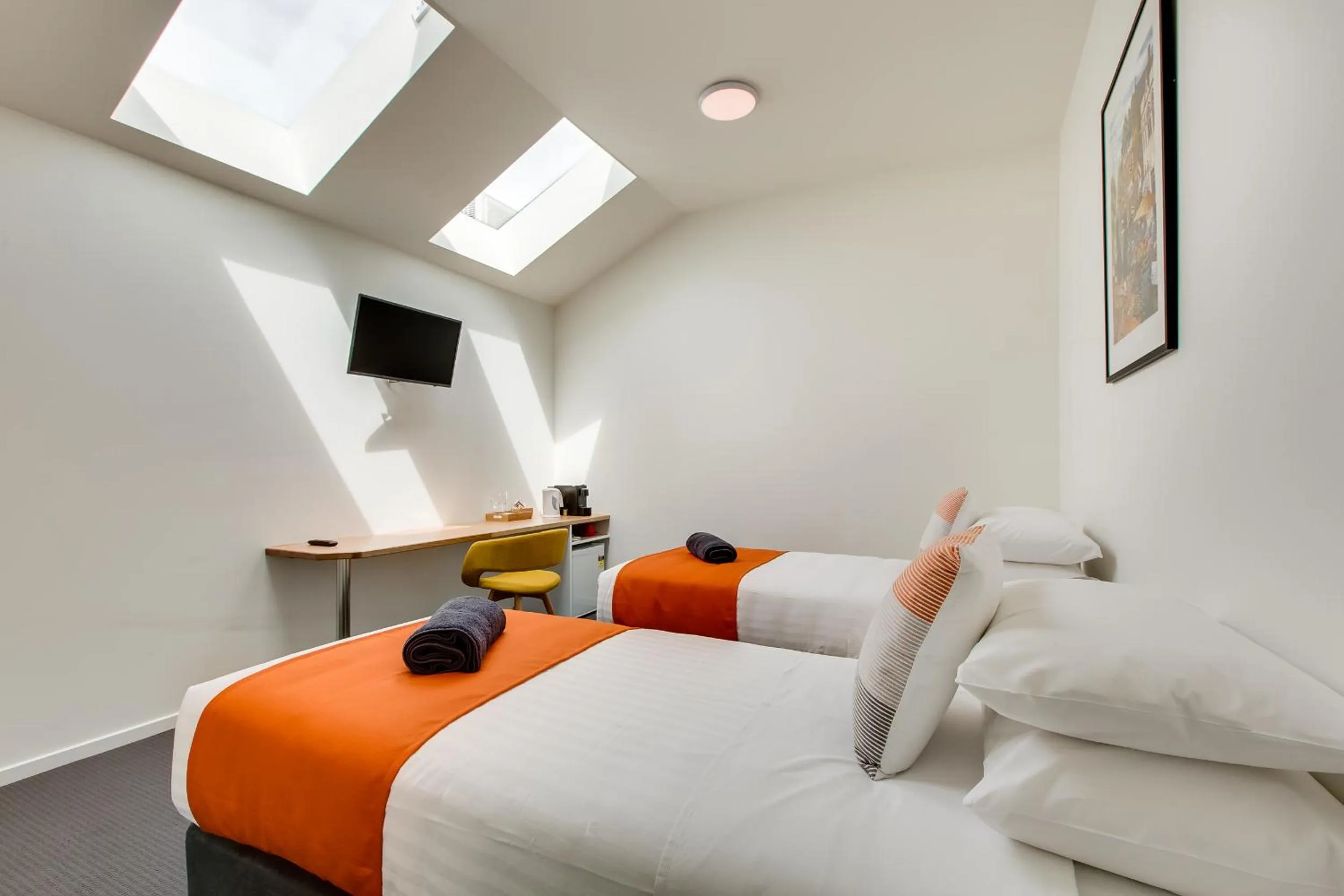 Bedroom, Bed in Salamanca Galleria Apartments