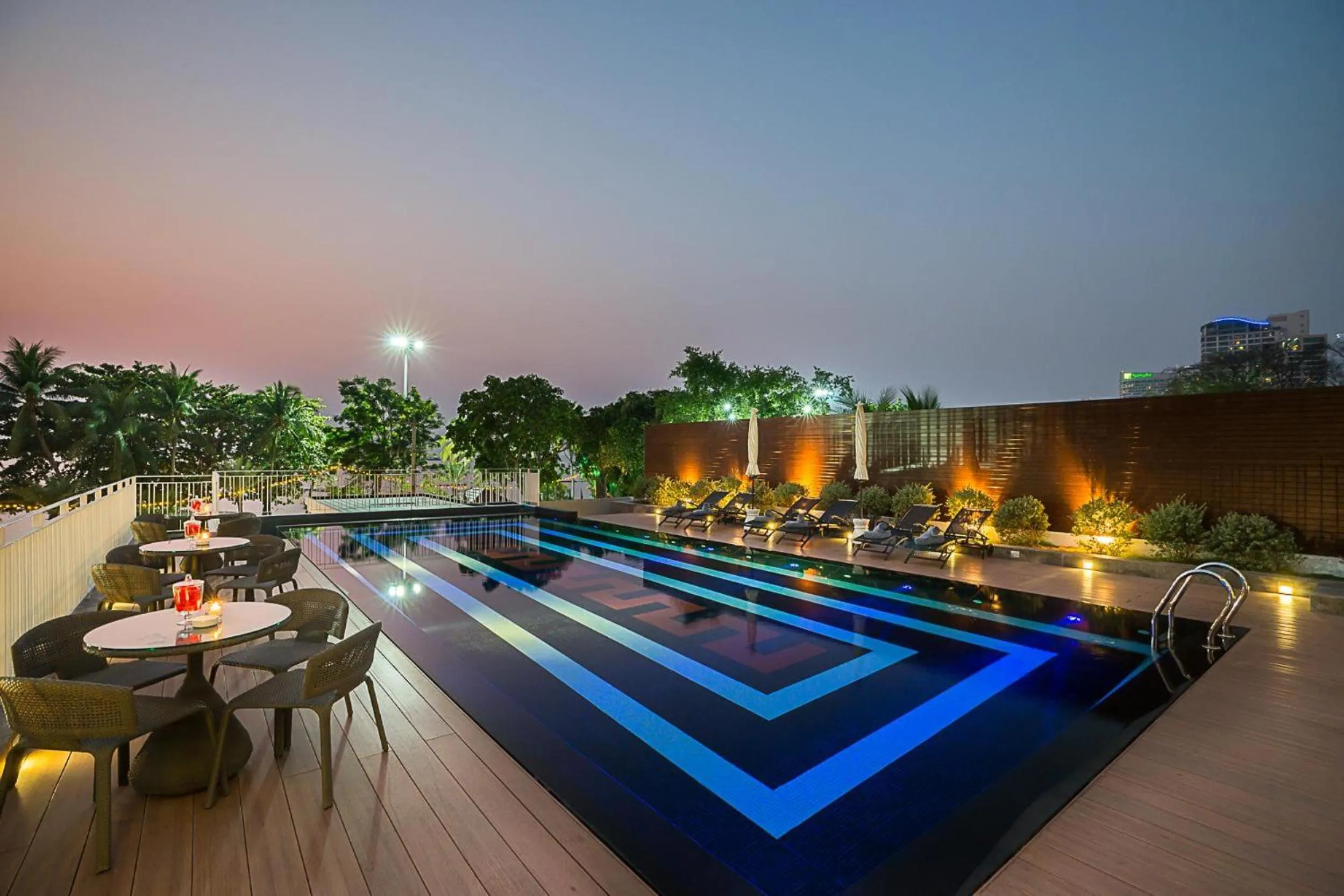 Swimming pool in Mera Mare Pattaya