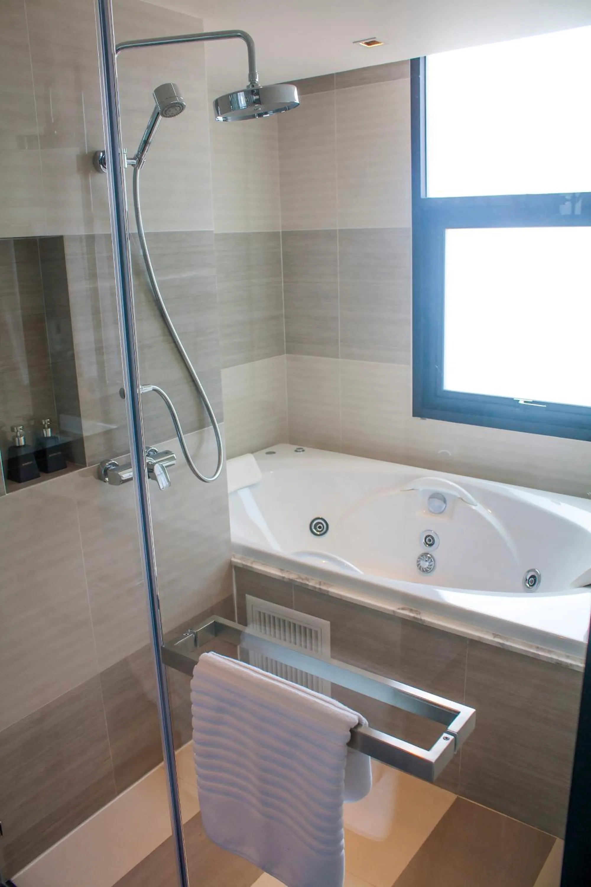 Bathroom in Mera Mare Pattaya