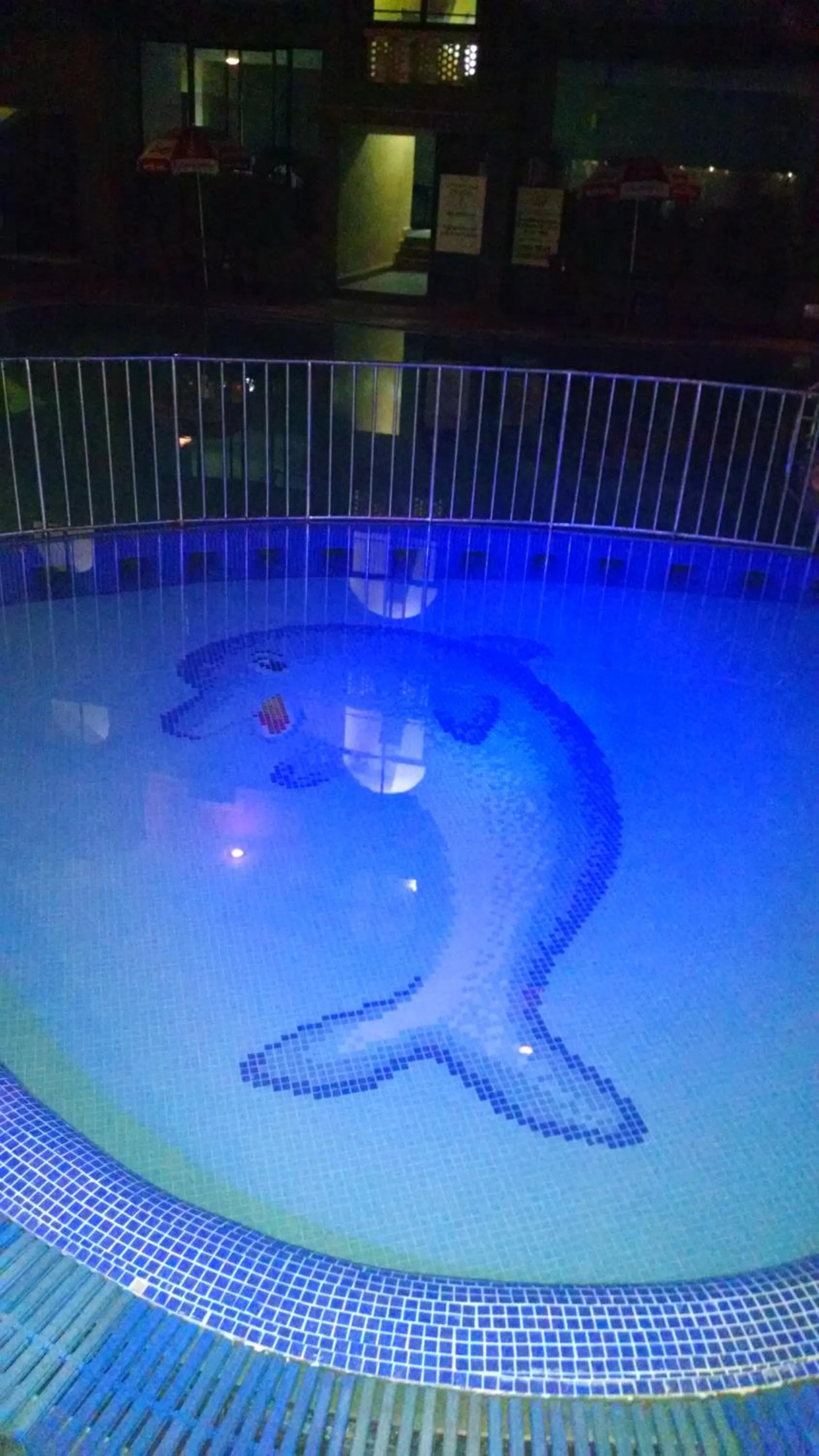 Swimming pool in Ticlo Resorts