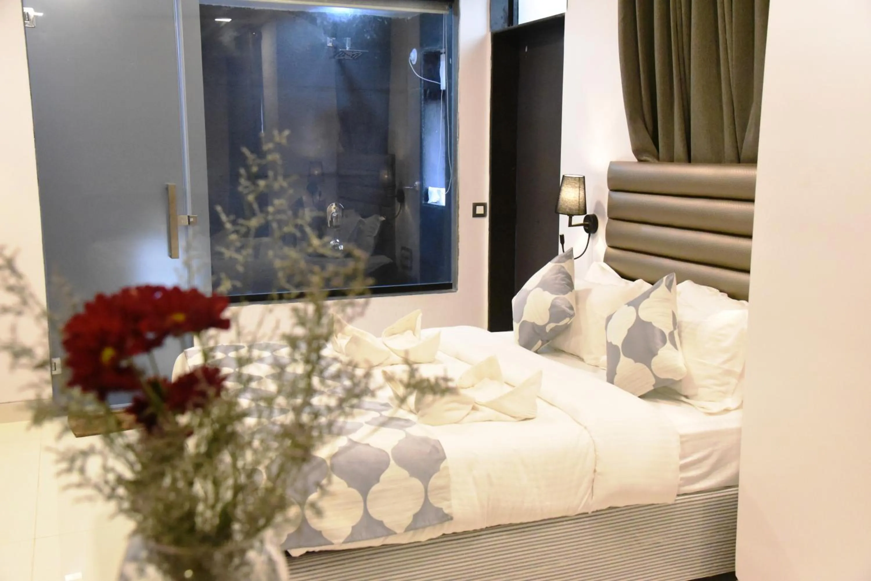 Bed in Ticlo Resorts