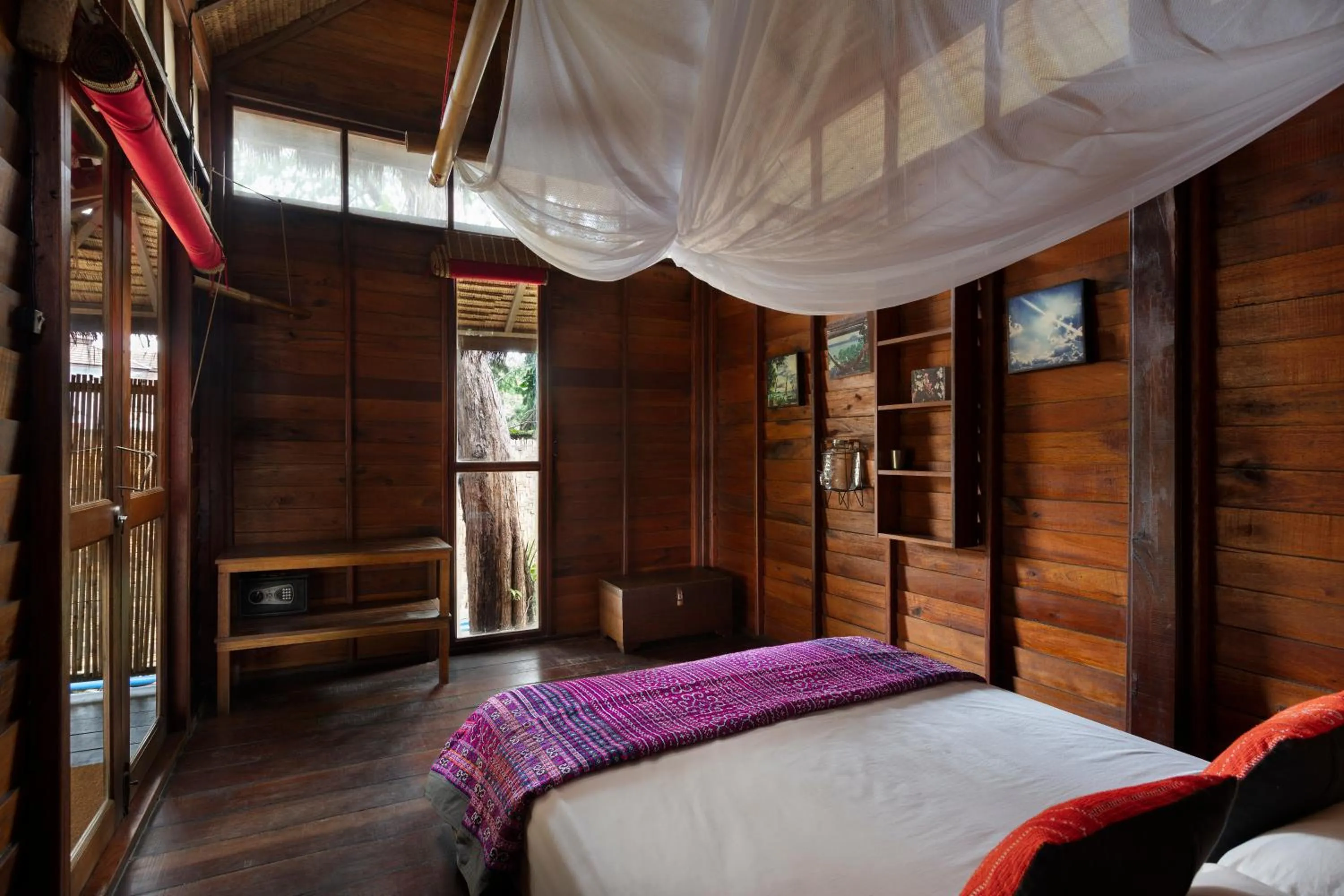 Bed in Castaway Resort Koh Lipe