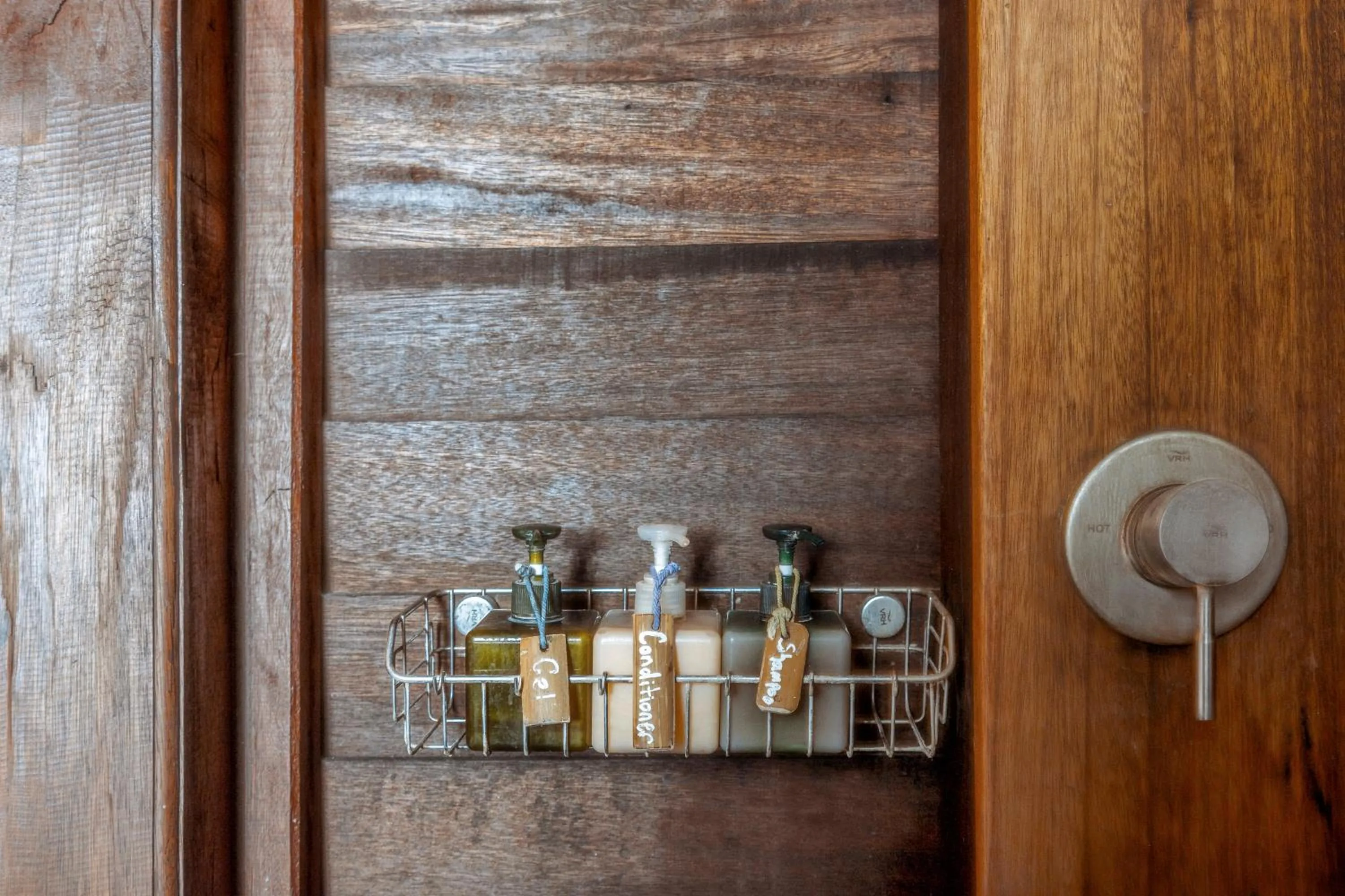 Toilet in Castaway Resort Koh Lipe