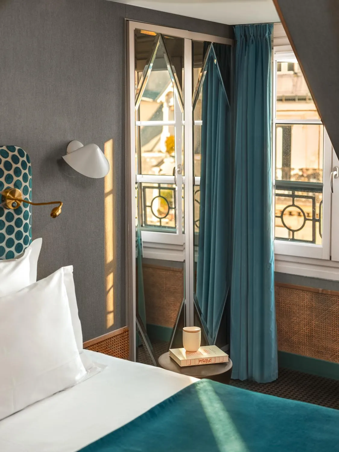 Bed in Handsome Hotel