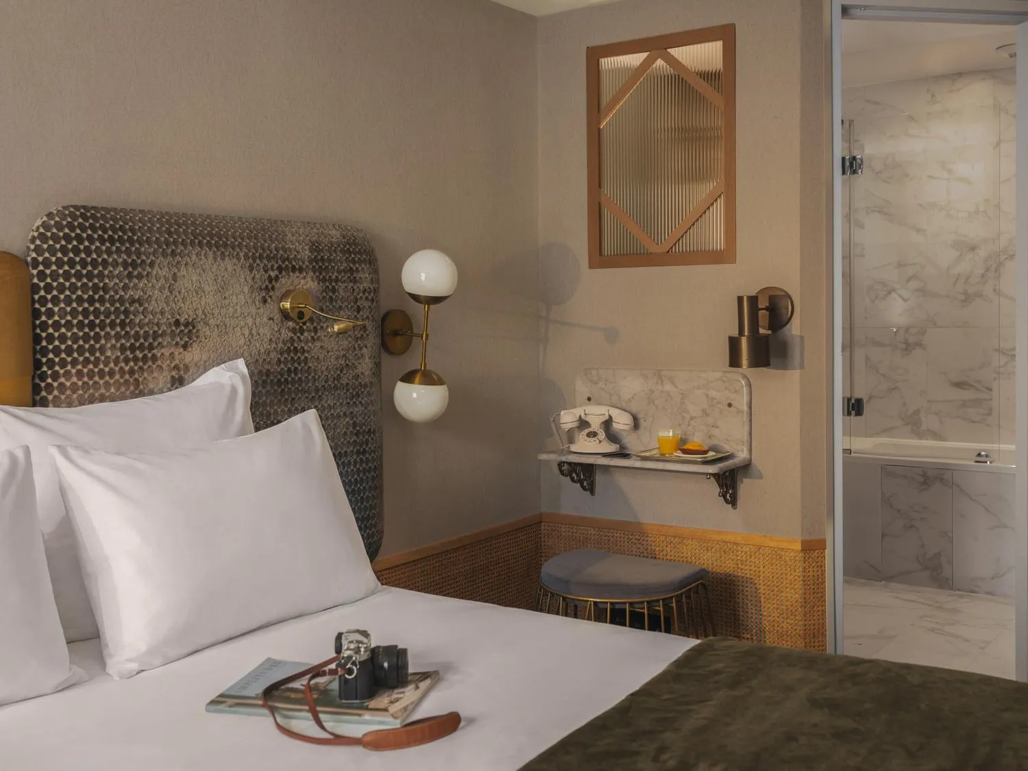 Bed in Handsome Hotel