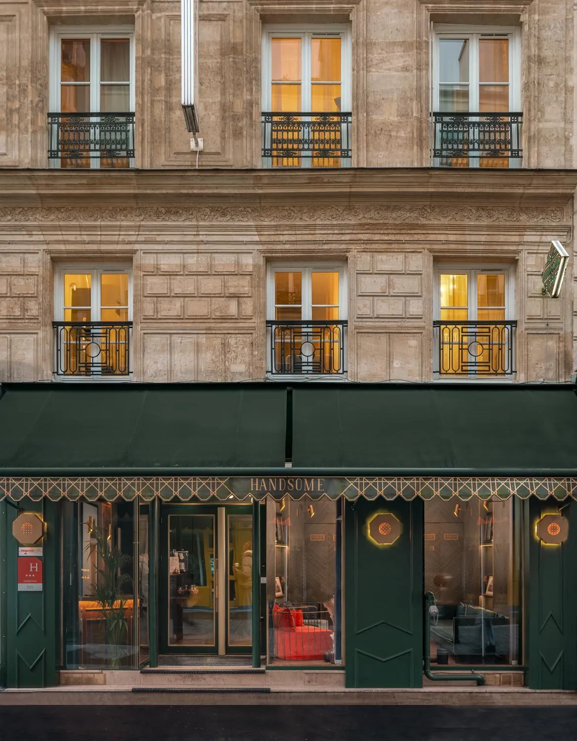 Facade/entrance in Handsome Hotel