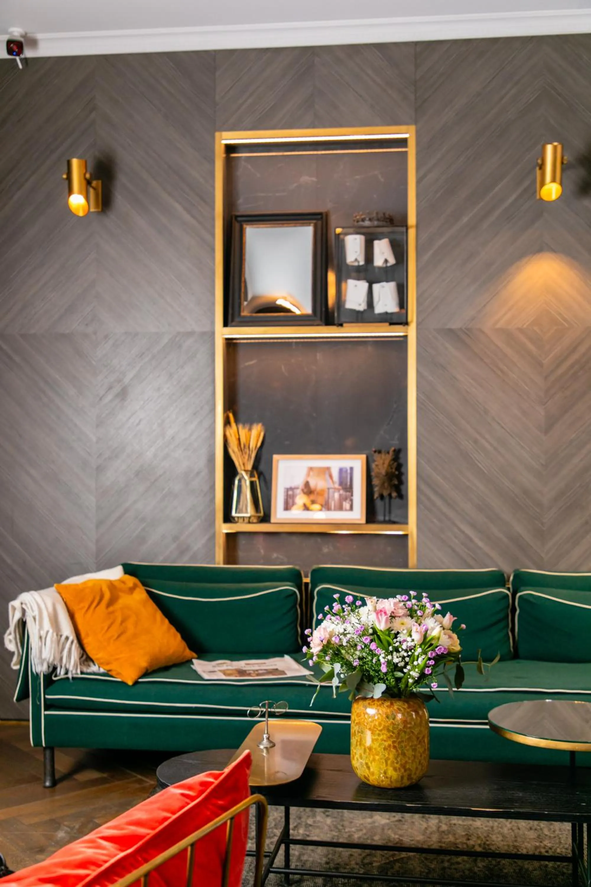 Living room in Handsome Hotel