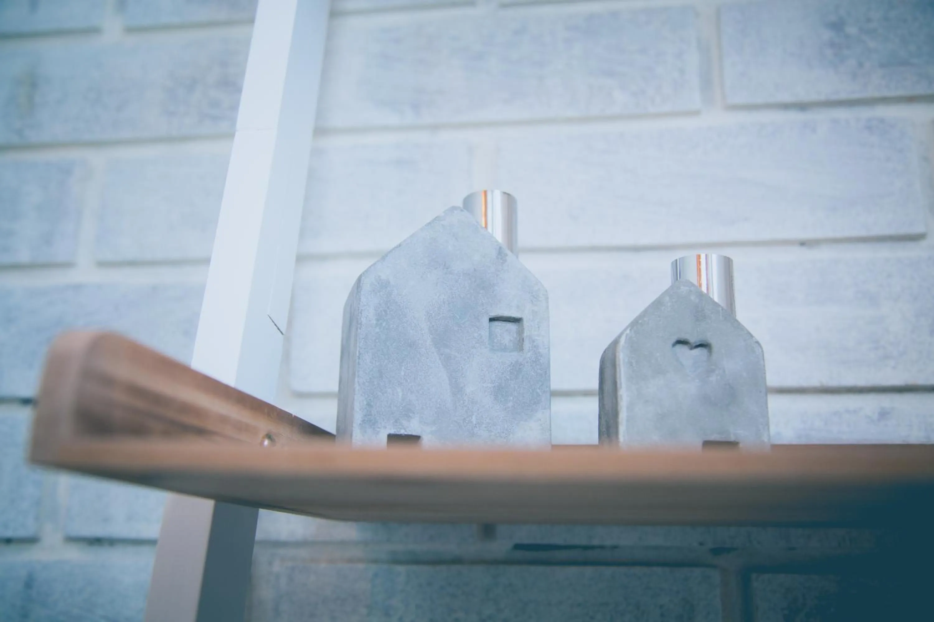 Decorative detail in Gray Manor Hotel