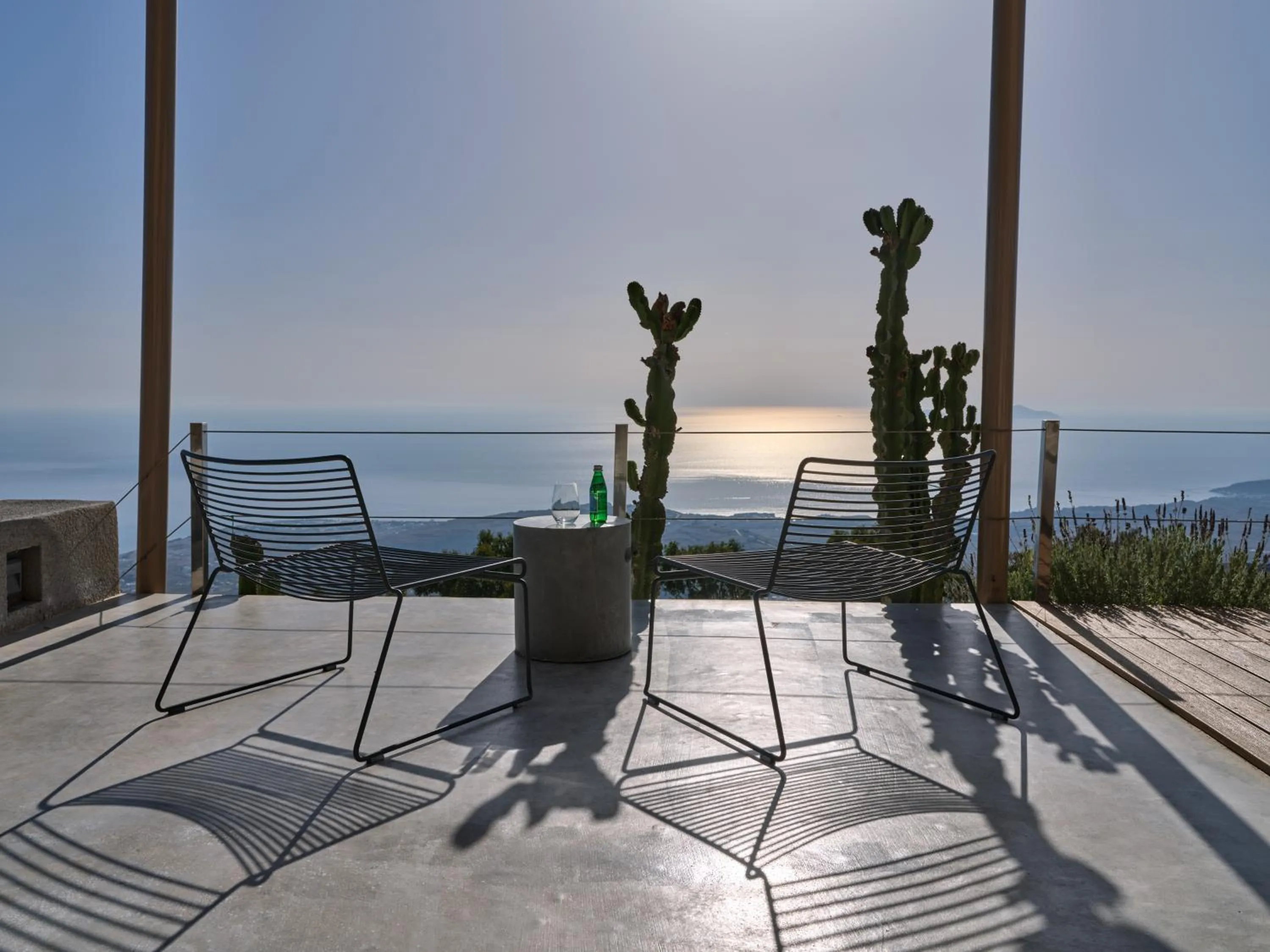 Day in Santorini Heights