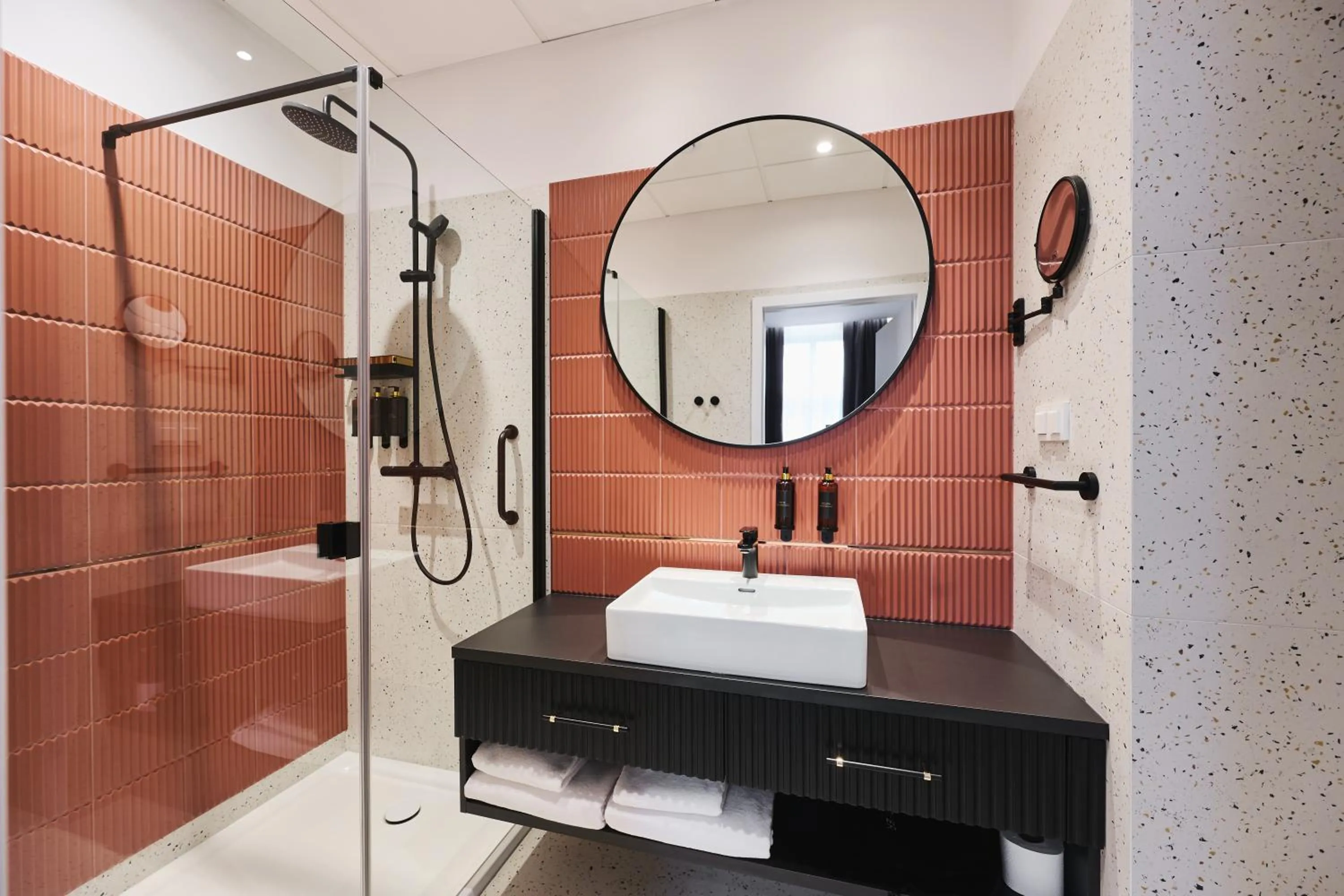 Bathroom in Aiden by Best Western Lodz