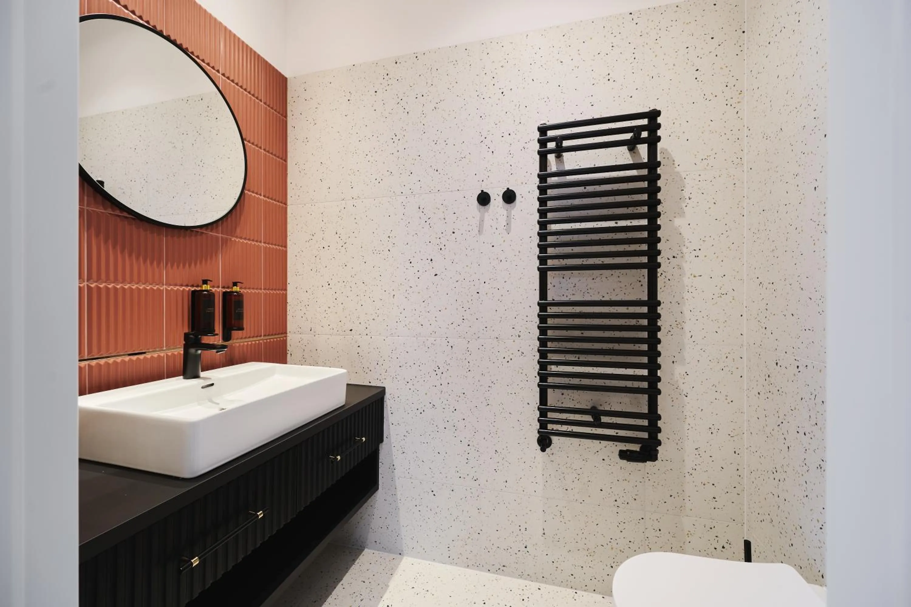 Bathroom in Aiden by Best Western Lodz