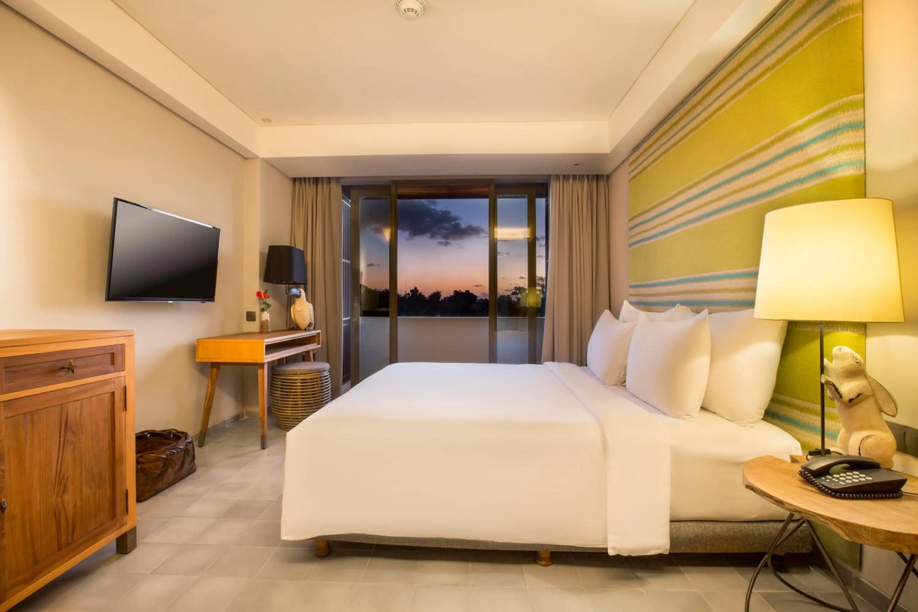 Balcony/Terrace, Bed in Tijili Hotel Seminyak