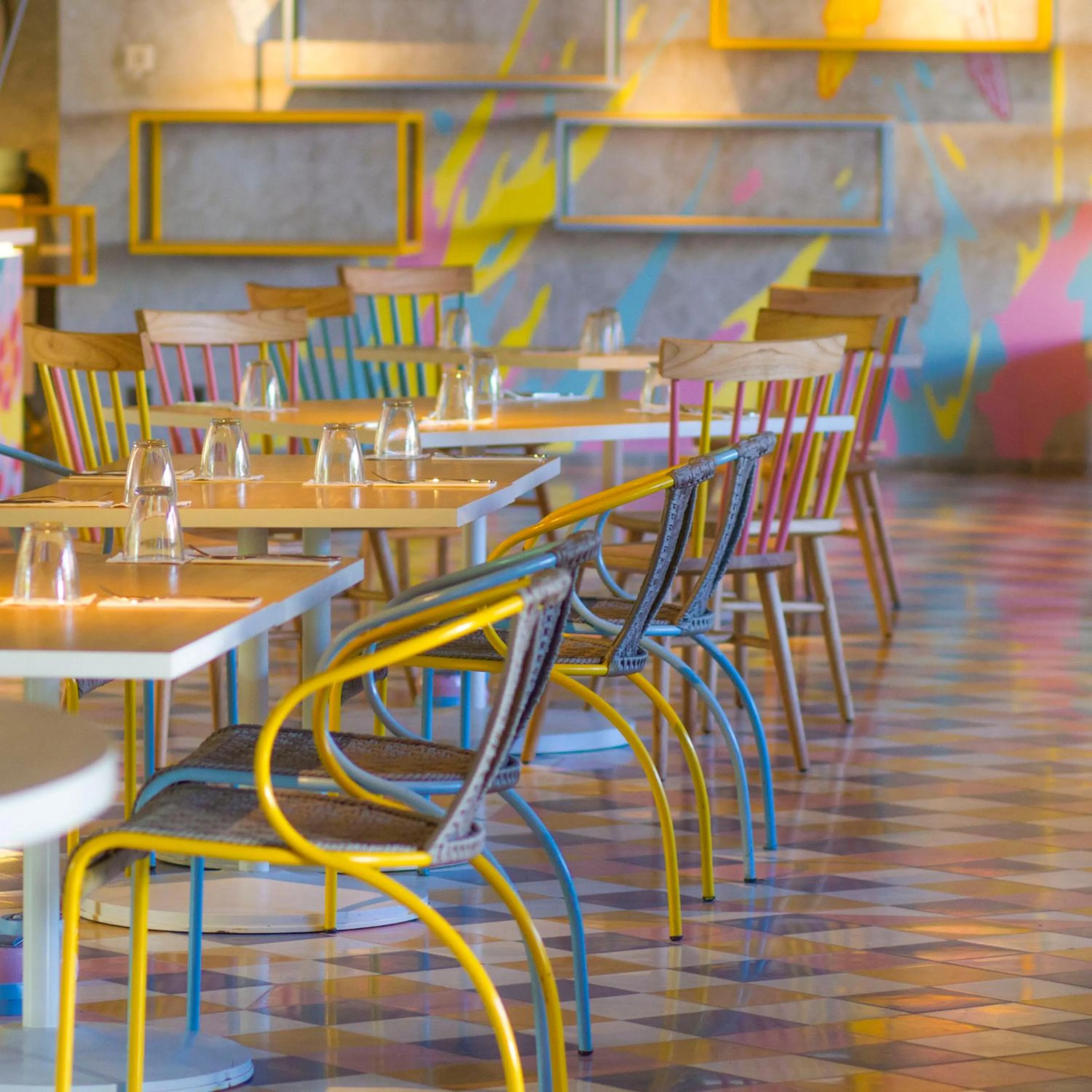 Restaurant/places to eat in Tijili Hotel Seminyak