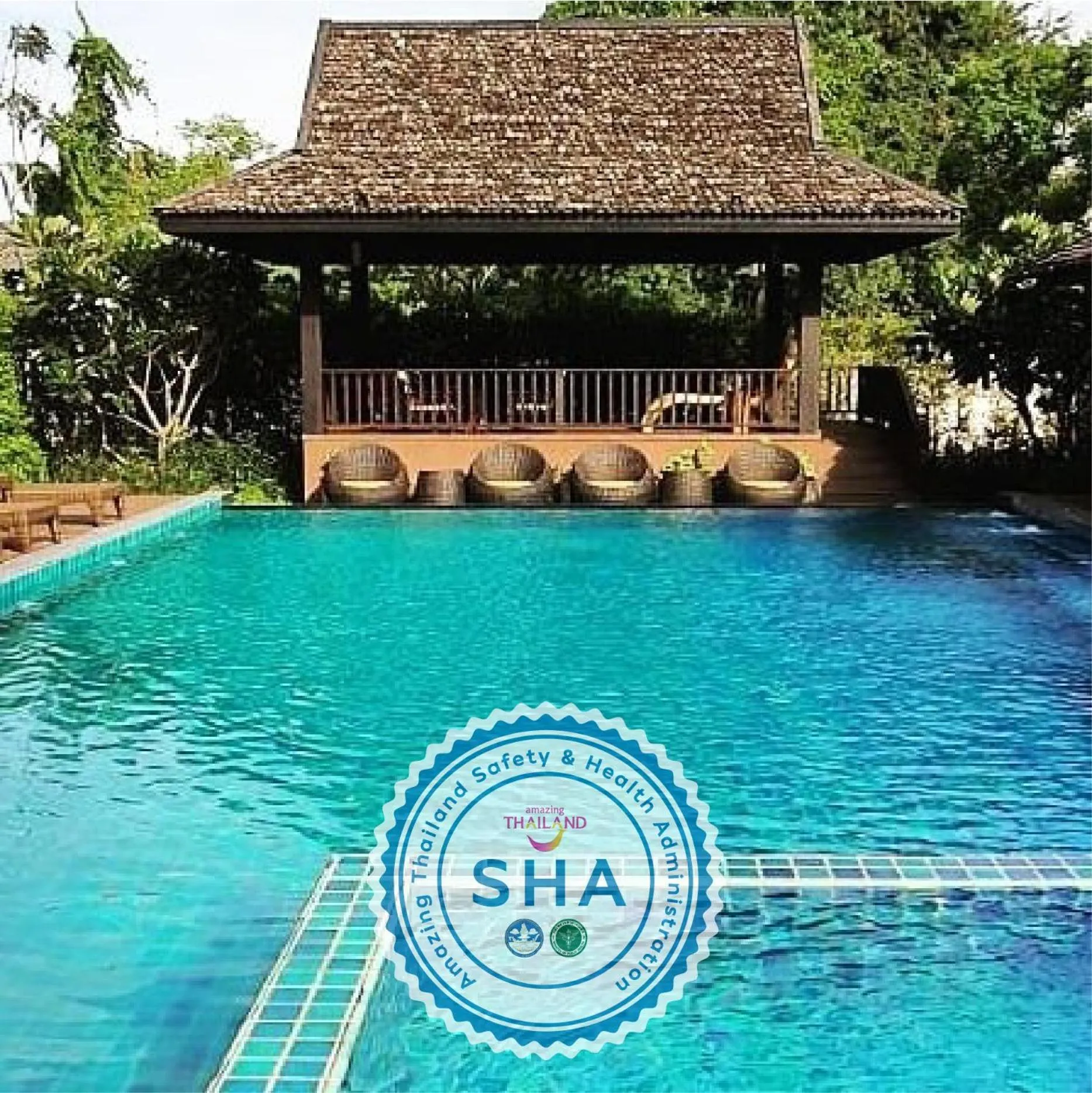 Swimming pool in PAN KLED VILLA eco hill resort