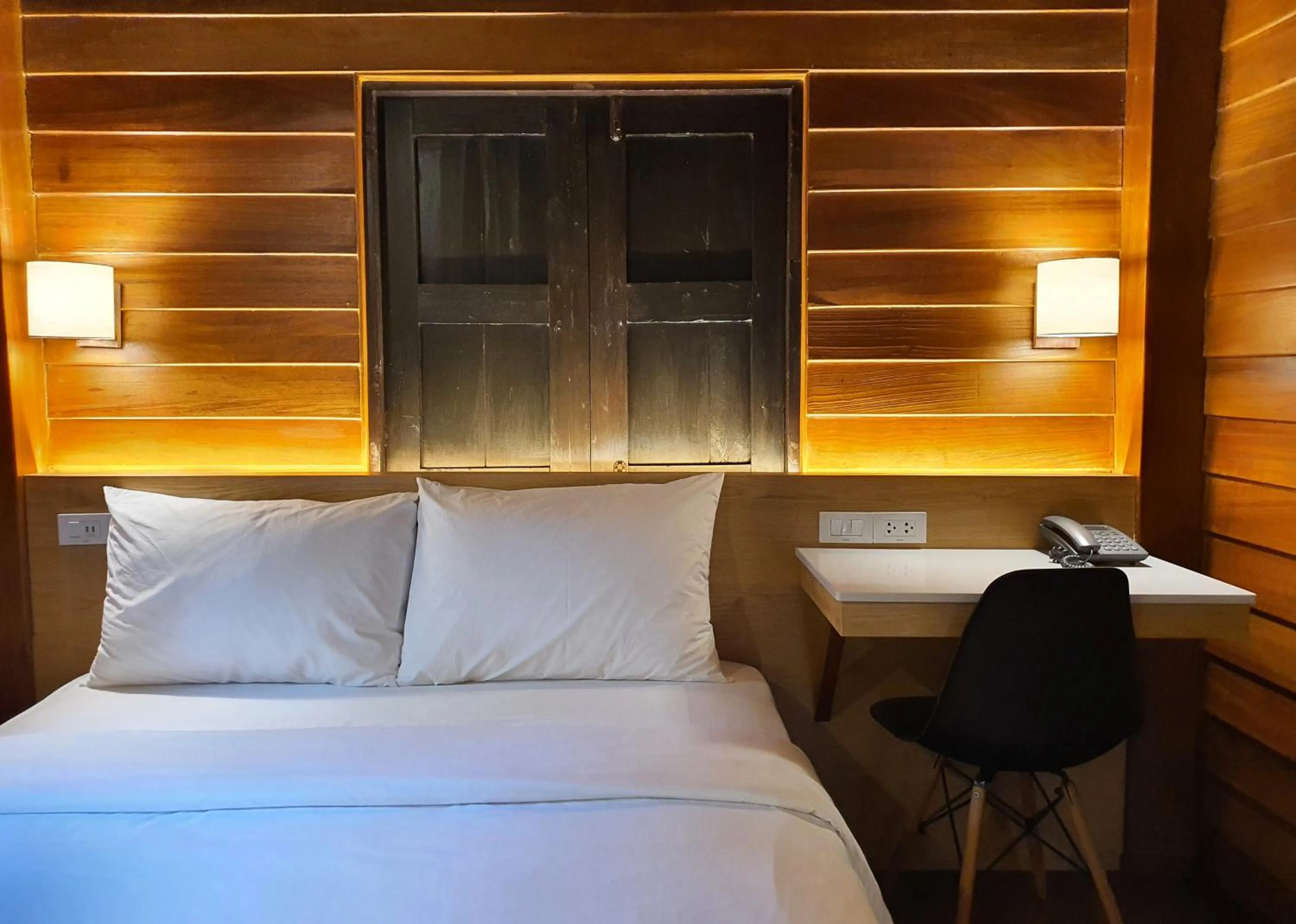 Bedroom, Bed in PAN KLED VILLA eco hill resort