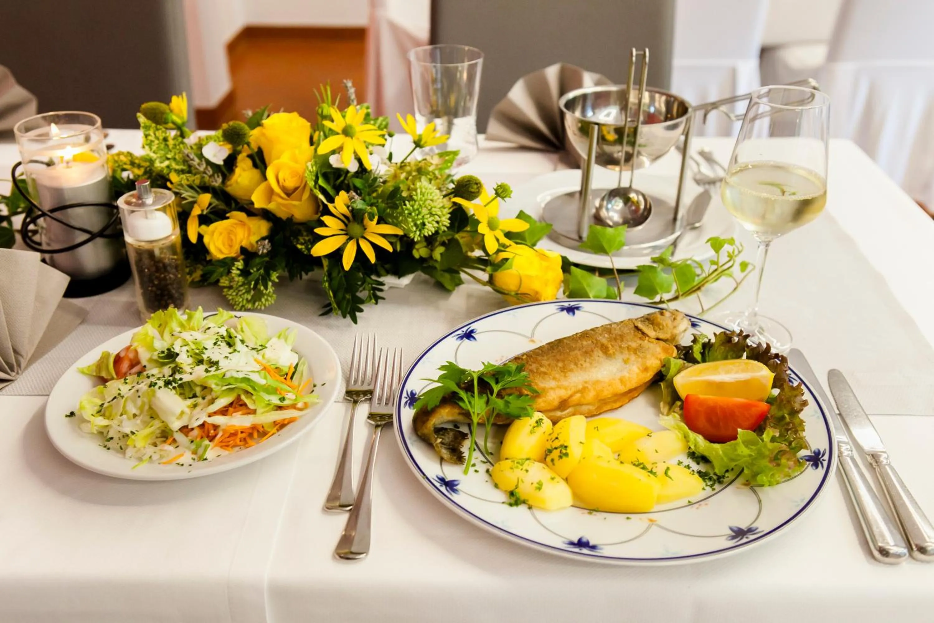 Restaurant/places to eat in Landgasthof Tönnes