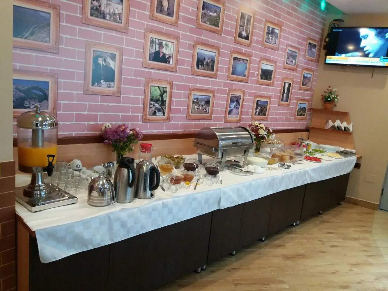 Breakfast in Alvero Hotel