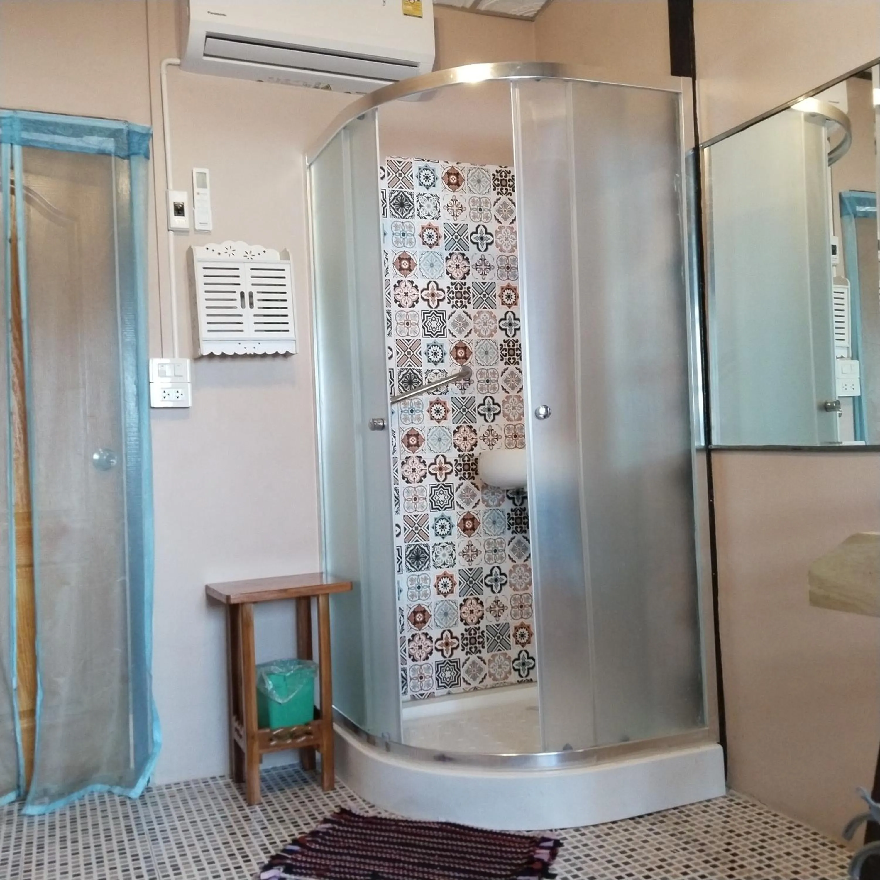 Ban Kru Ae HomeHostel