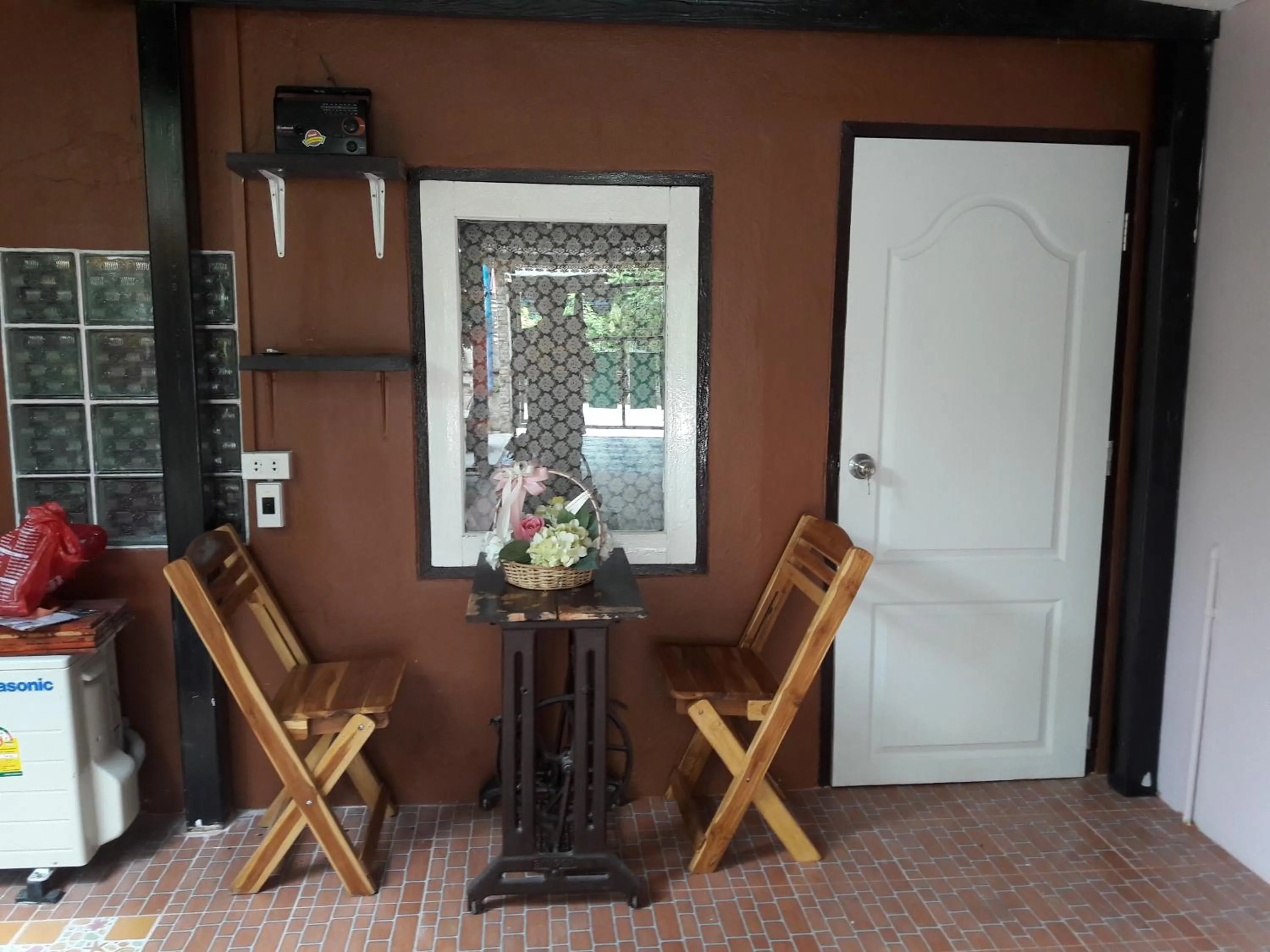 Property building in Ban Kru Ae HomeHostel