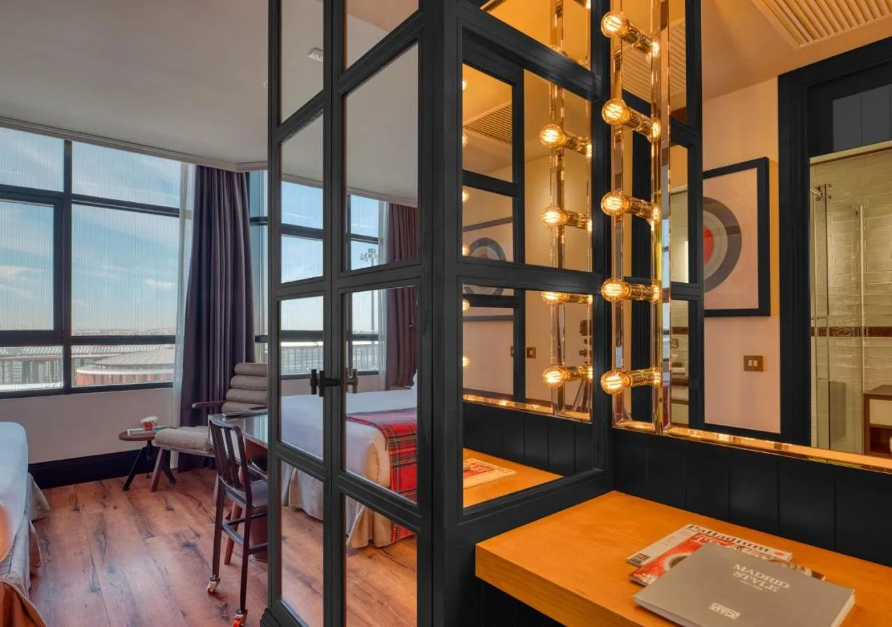 Photo of the whole room in Only YOU Hotel Atocha