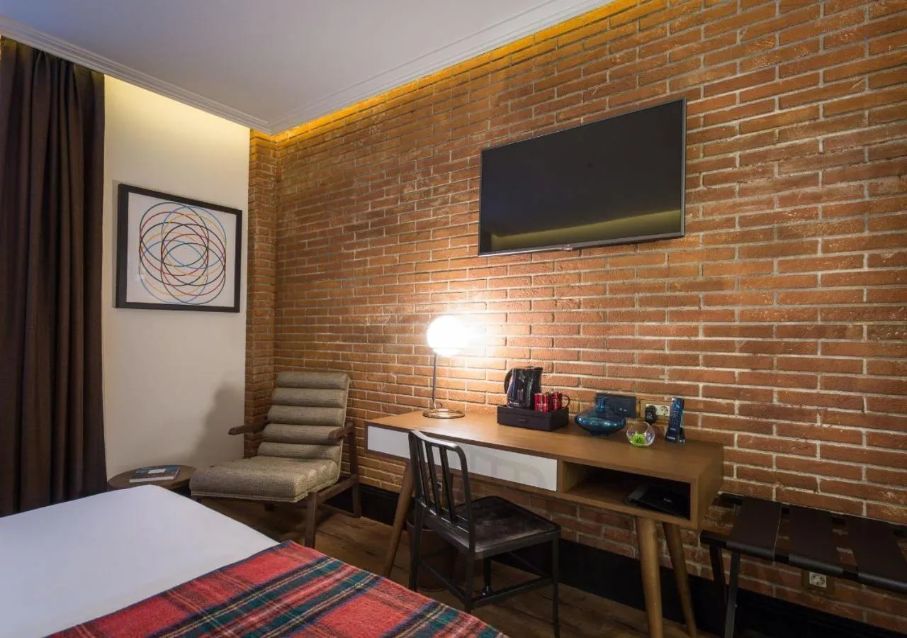 Decorative detail, Bed in Only YOU Hotel Atocha