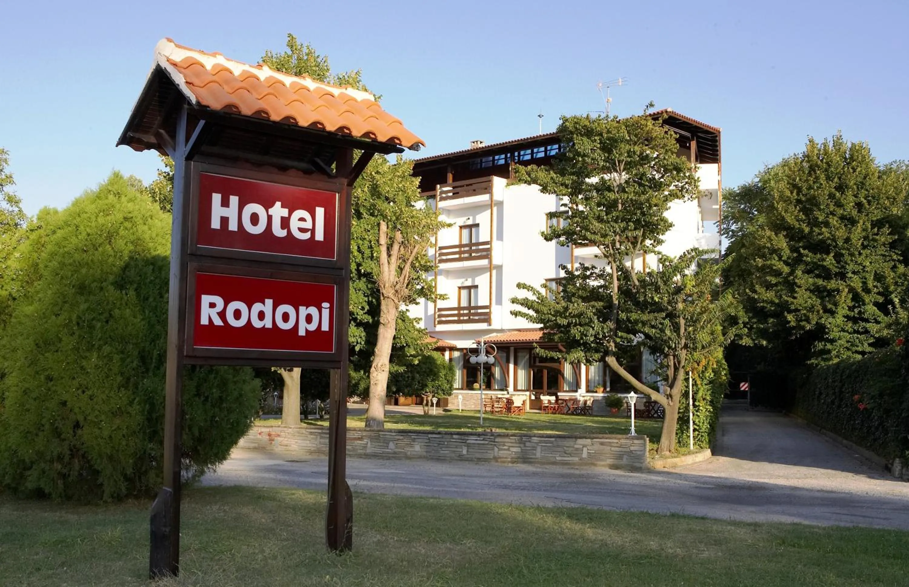 Facade/entrance in Rodopi Hotel