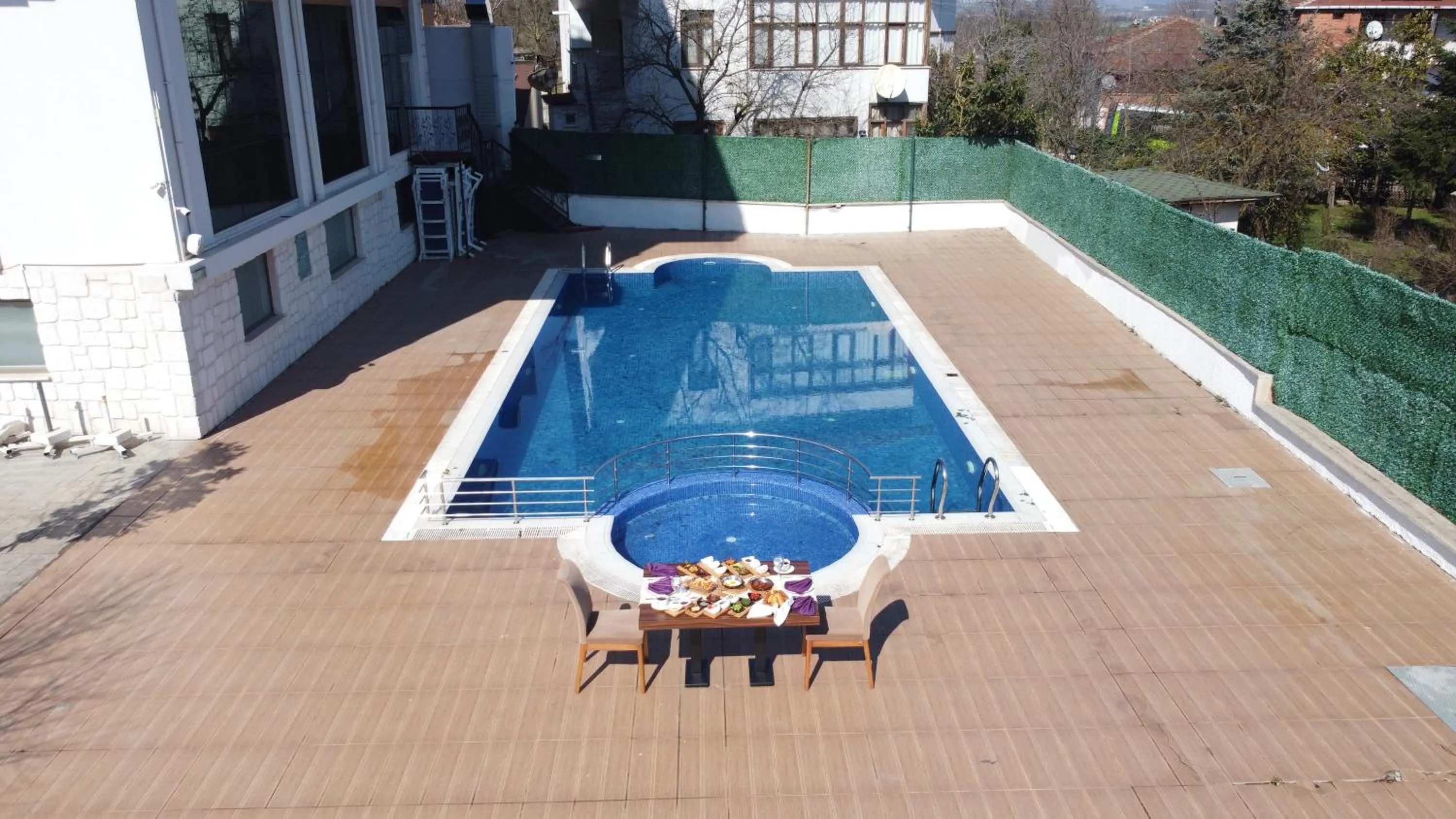 Swimming pool in Elgarden Hotel & Spa