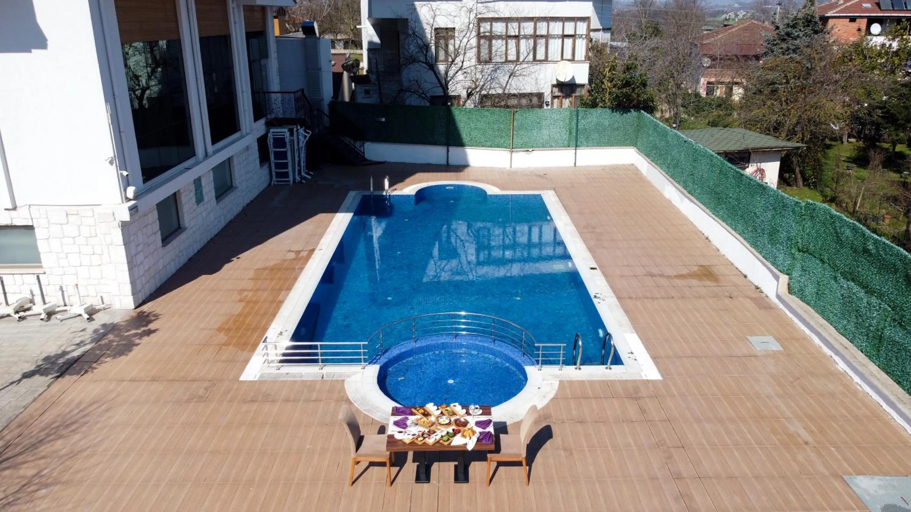 Swimming pool in Elgarden Hotel & Spa