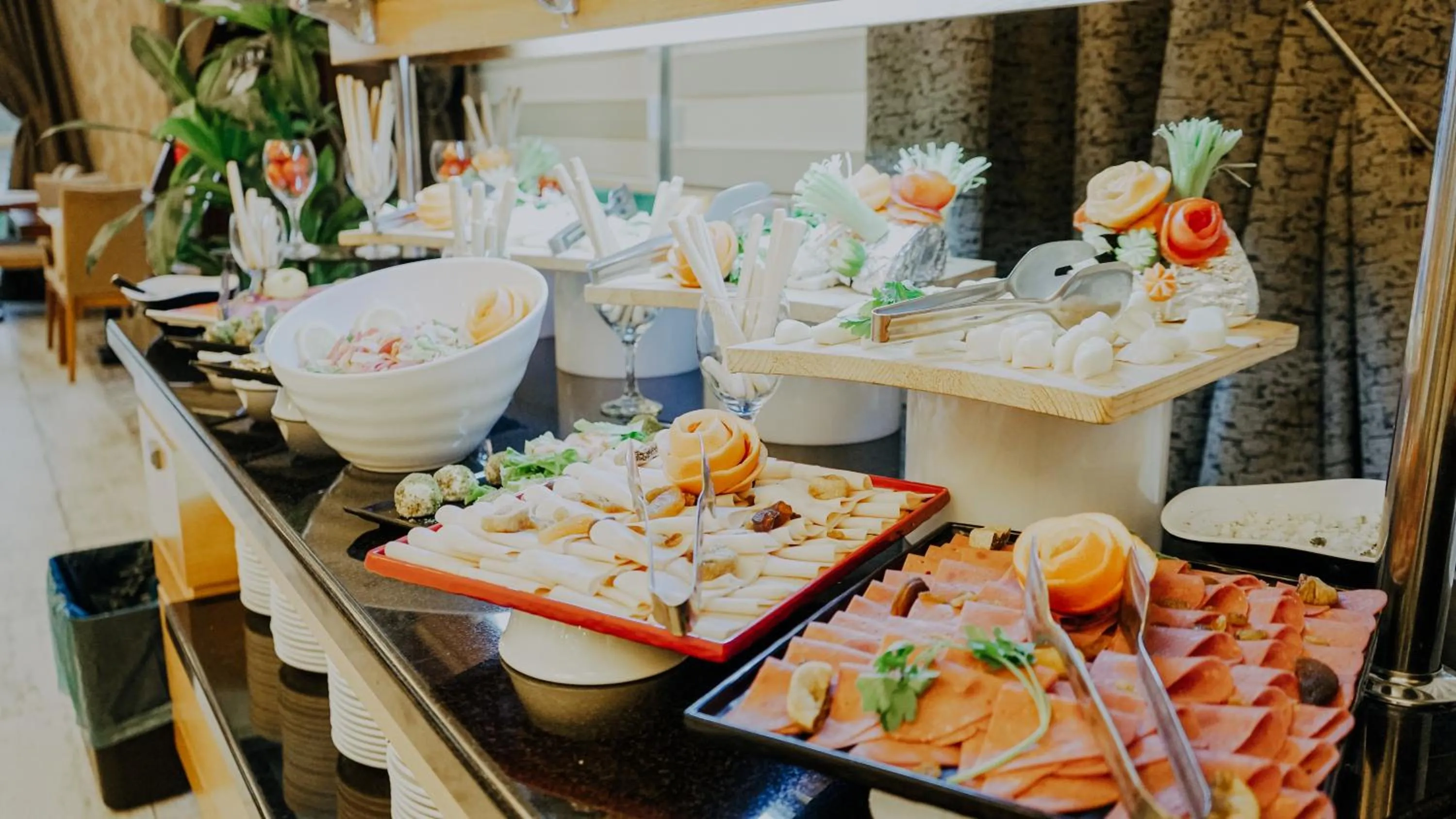 Buffet breakfast in Elgarden Hotel & Spa