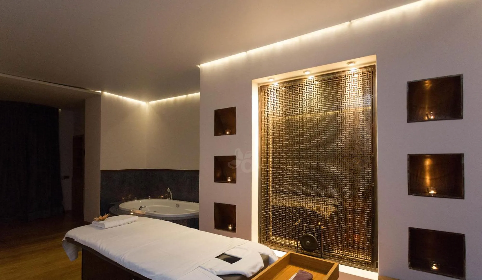 Massage, Bed in Kuum Hotel & Spa