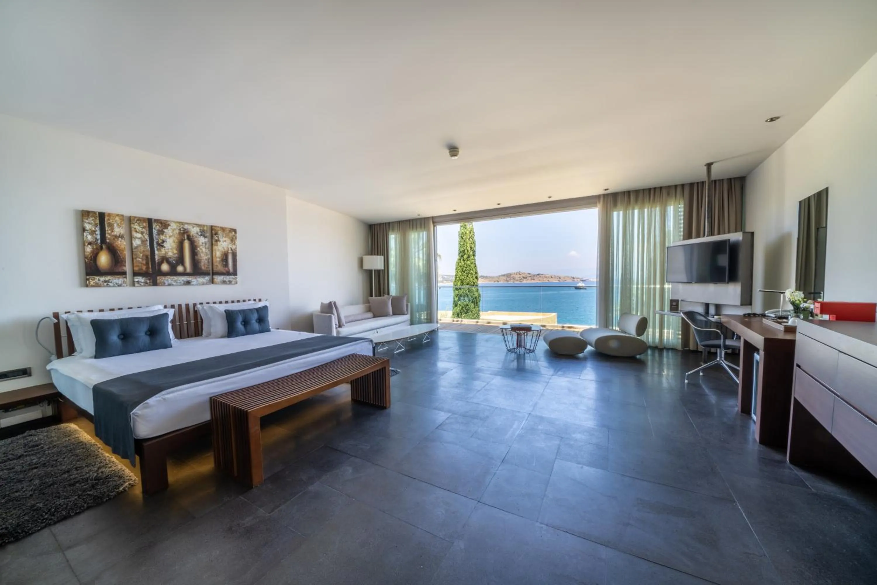 View (from property/room), Bed in Kuum Hotel & Spa