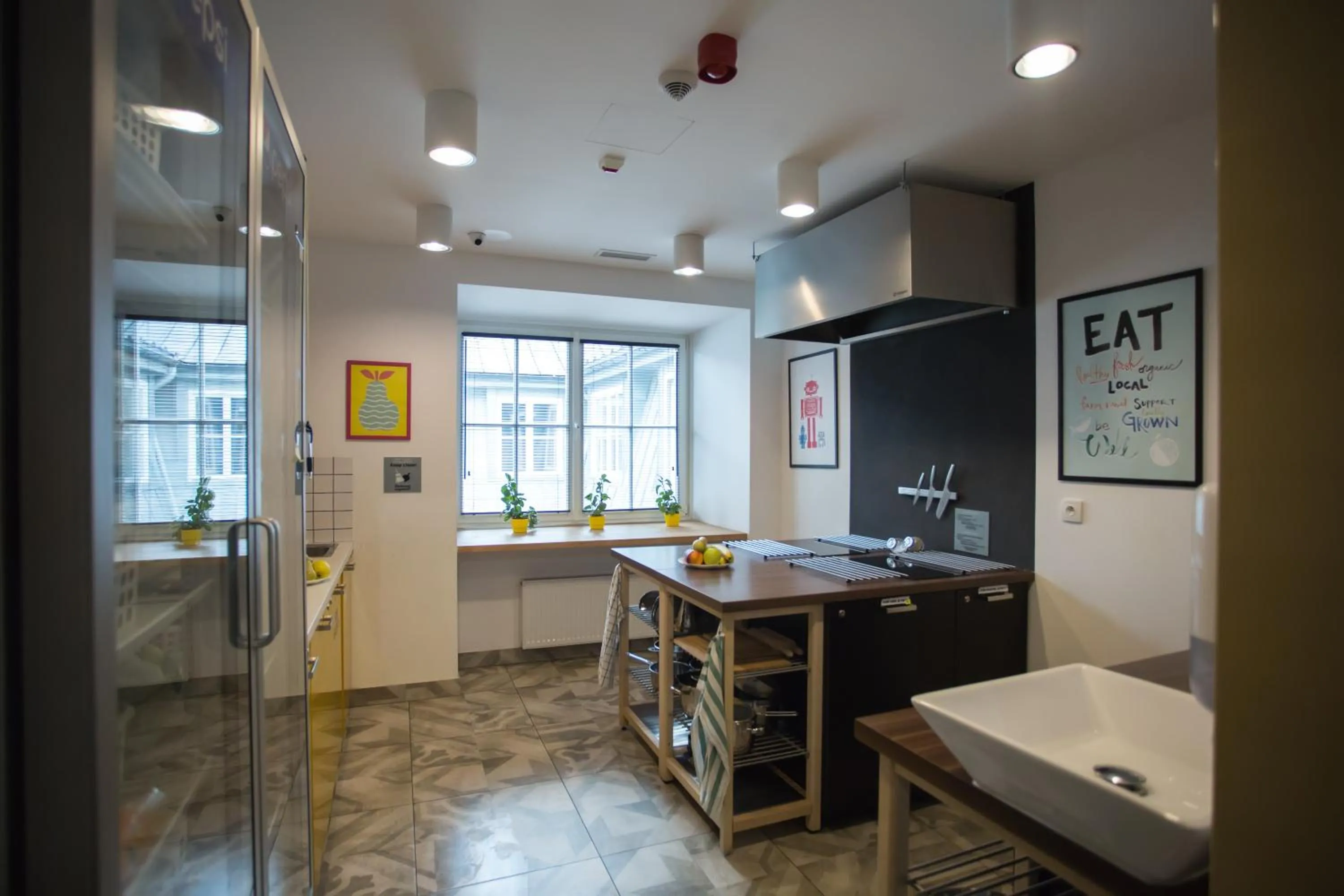 Communal kitchen in Safestay Warsaw Old Town