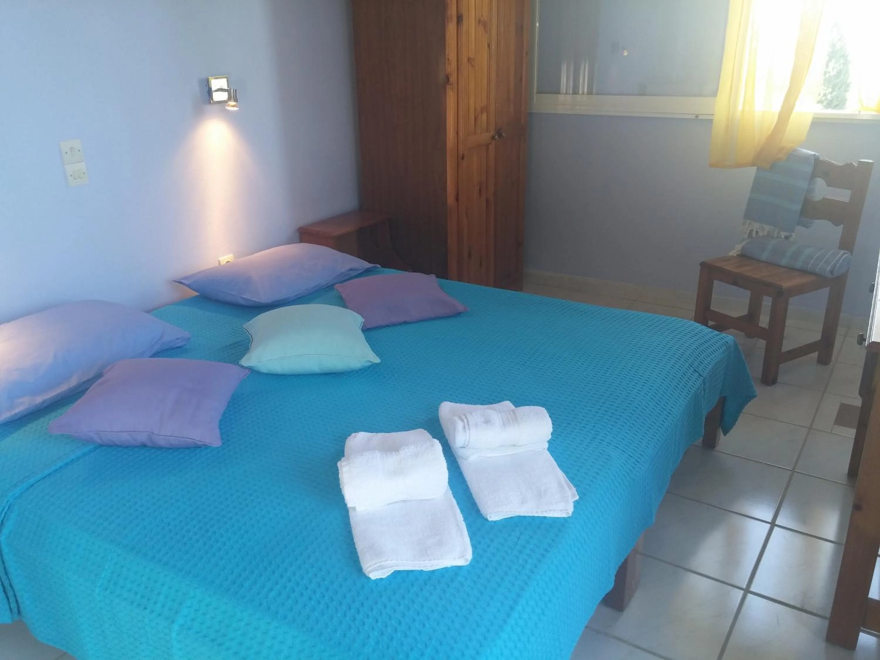 Bed in Summer House Louisa