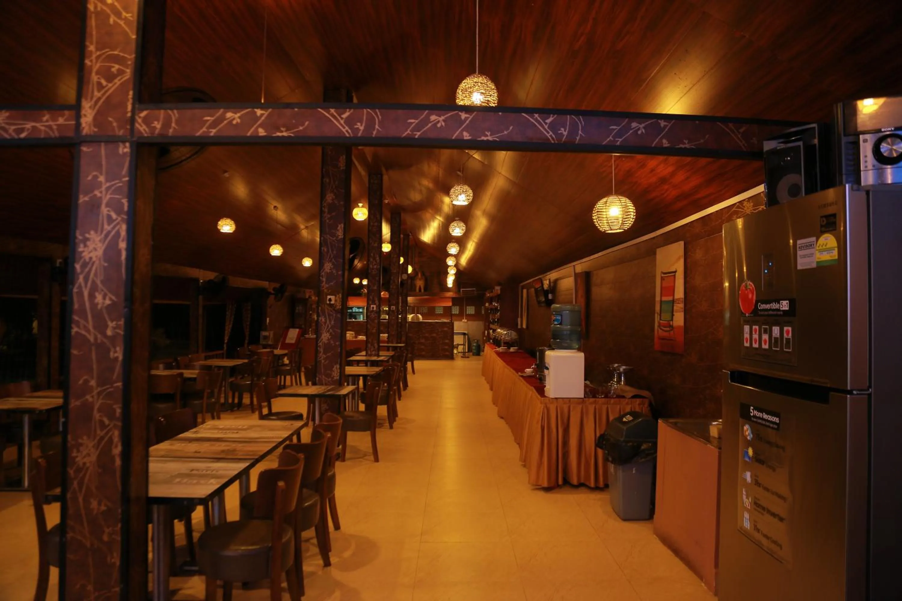 Restaurant/places to eat in JKAB Beach Resort