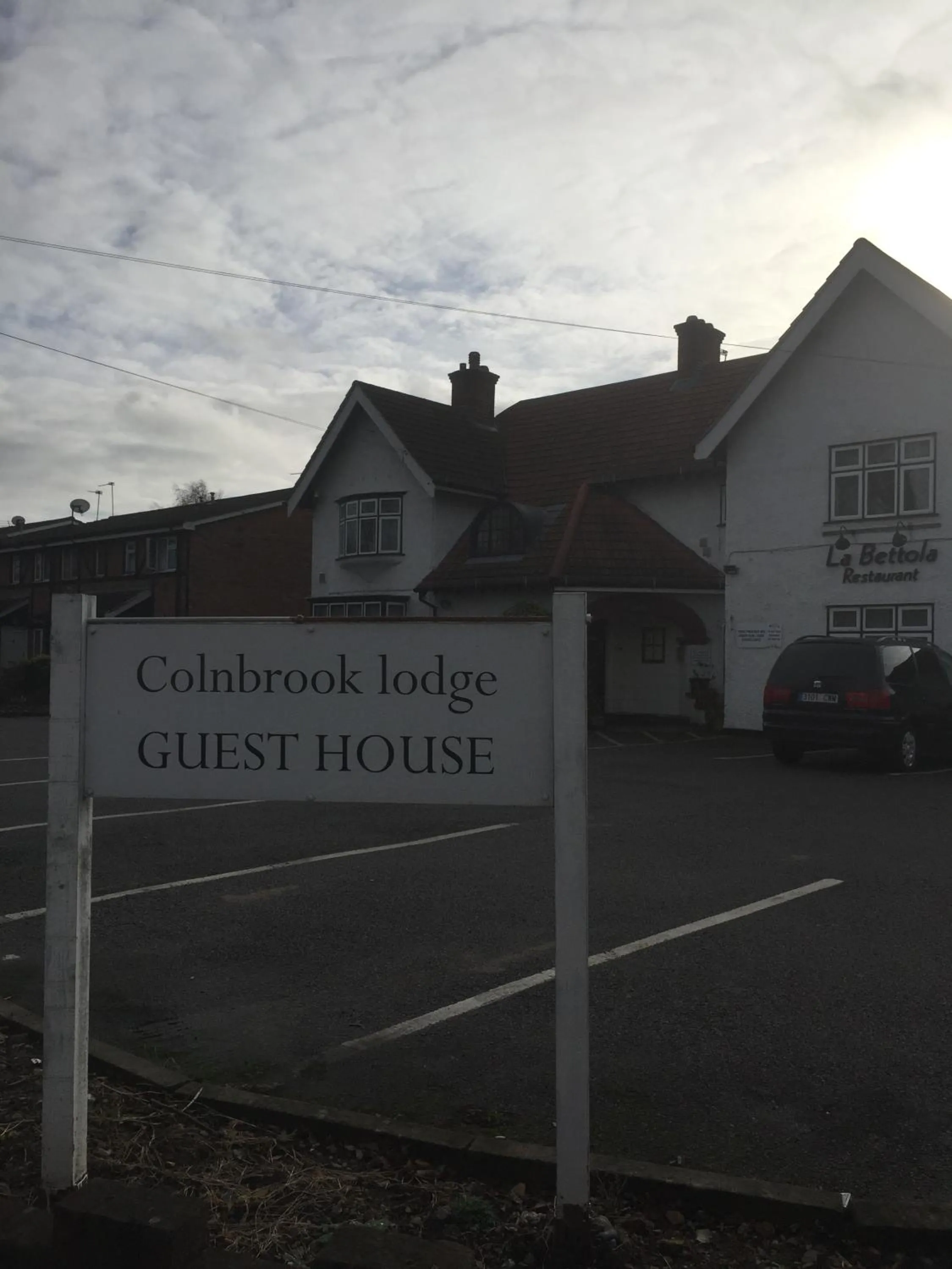 Facade/entrance in Colnbrook Lodge Guest House