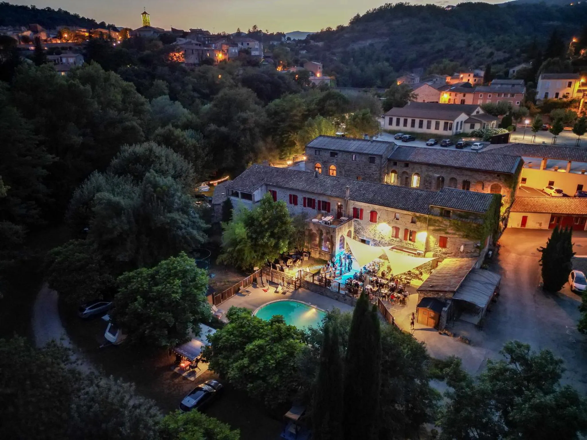 Evening entertainment in Le Moulin D'onclaire Camping et chambres d'hôtes