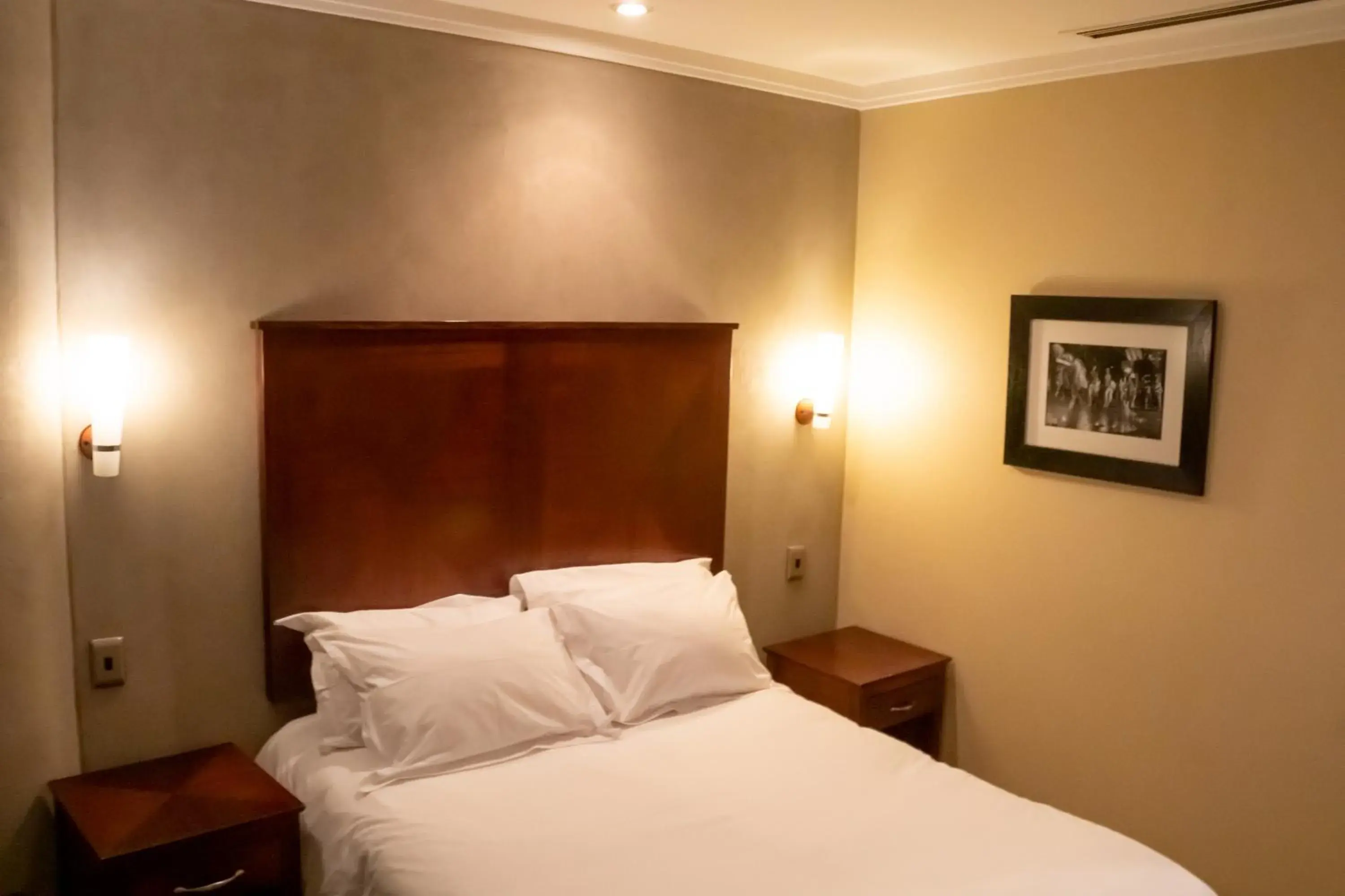 Raphael Suites Raphael Suites