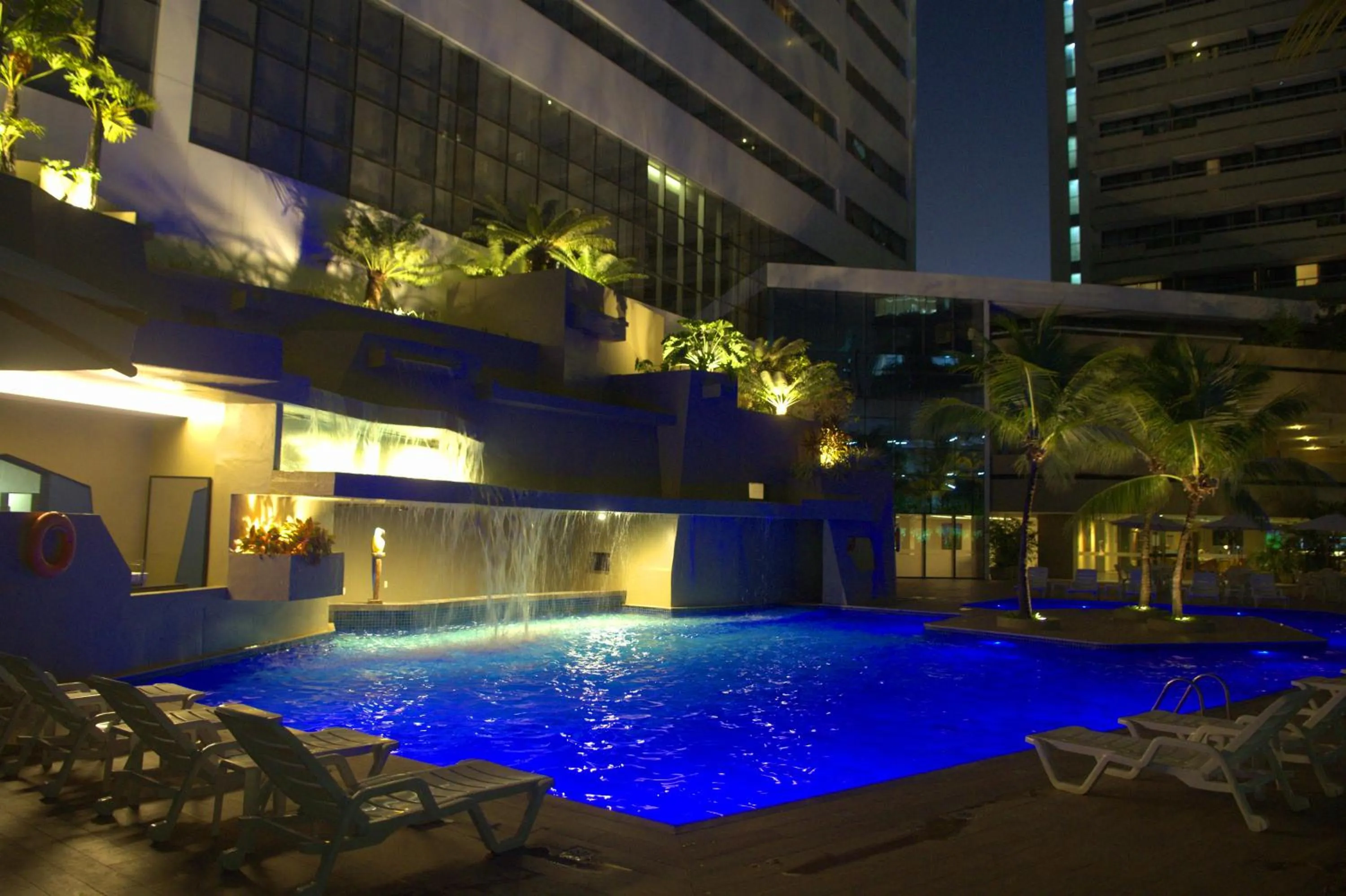 Swimming pool in Mar Hotel Conventions