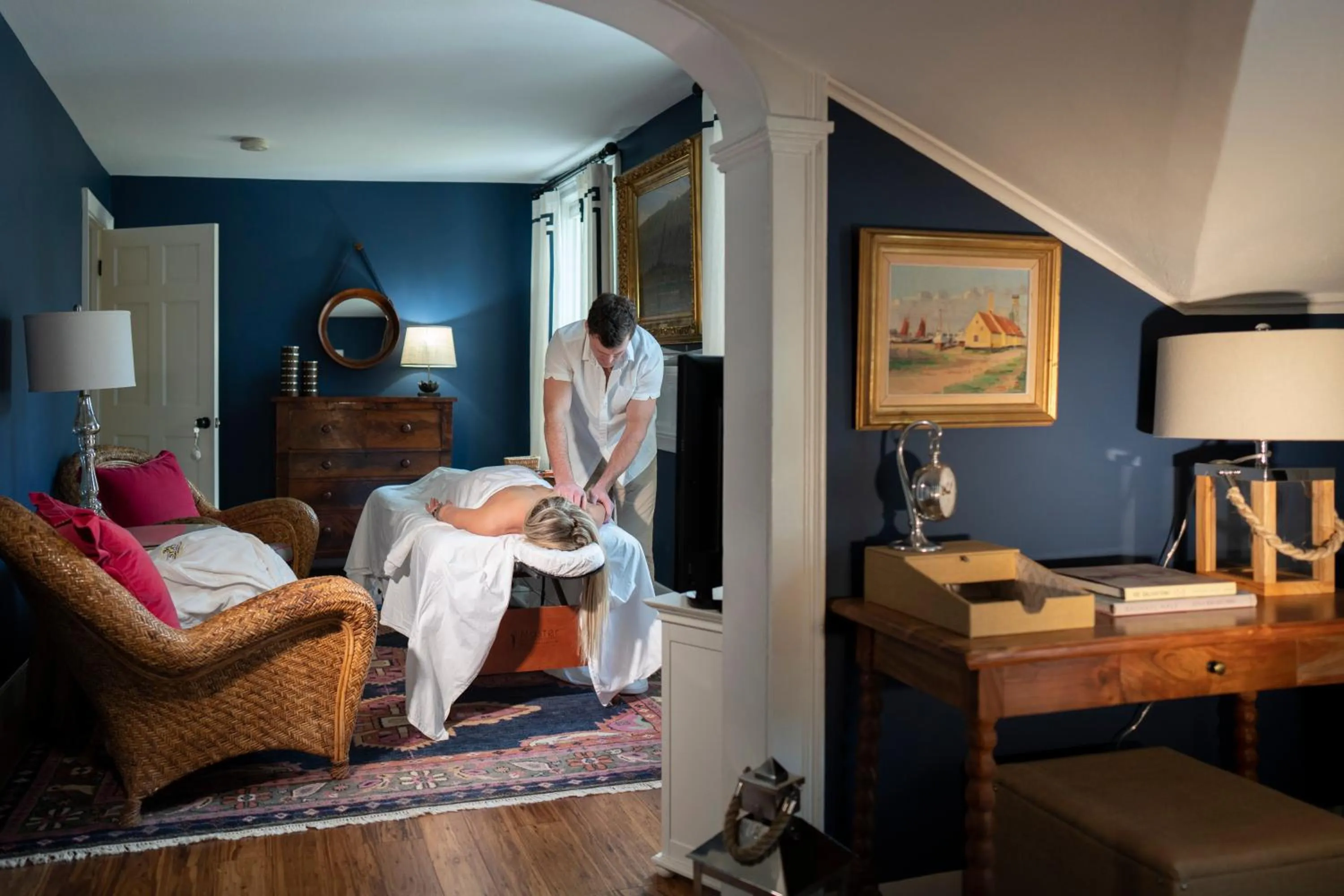 Massage in 34 State "Historic Luxury Suites" Skaneateles
