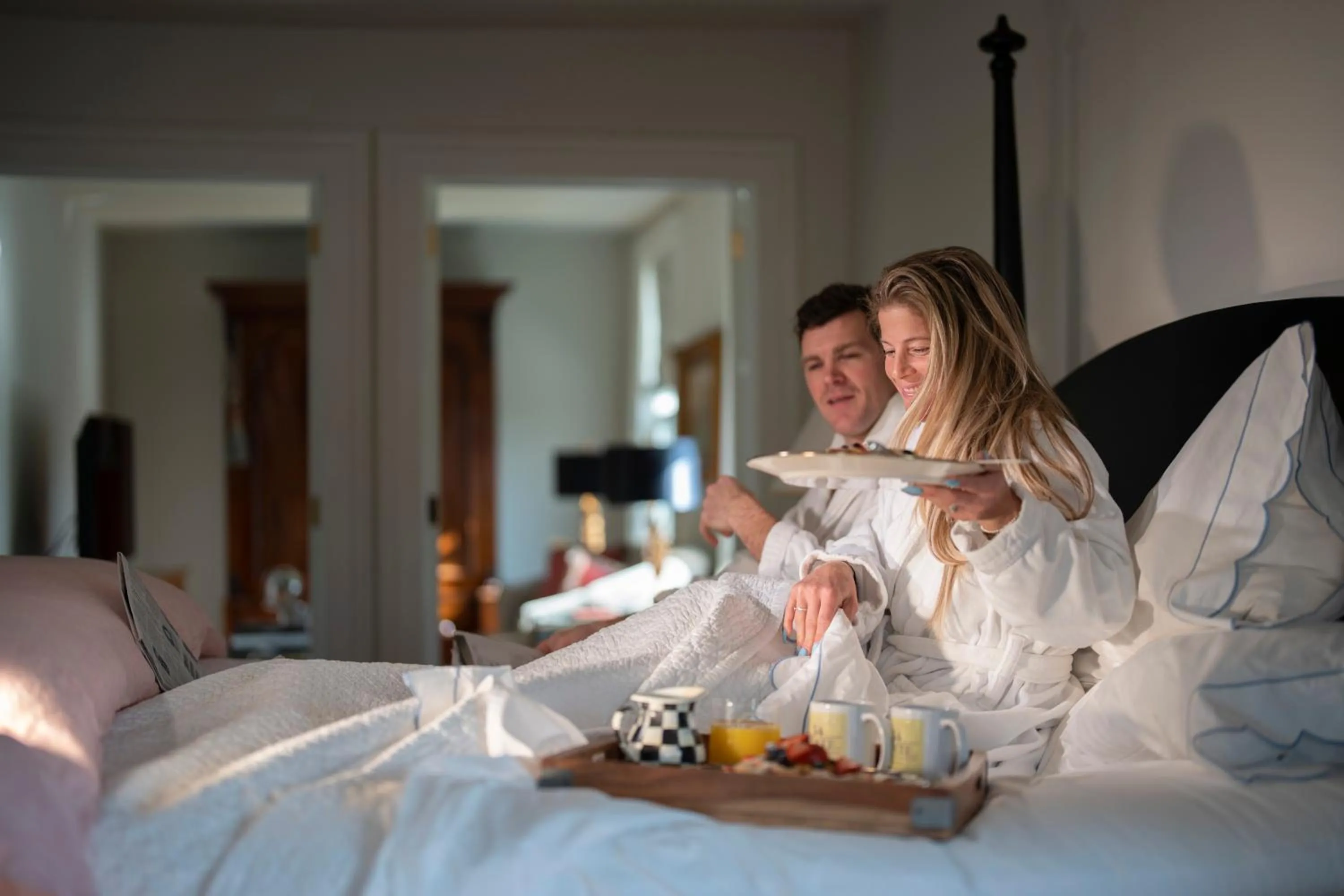 Breakfast, Bed in 34 State "Historic Luxury Suites" Skaneateles