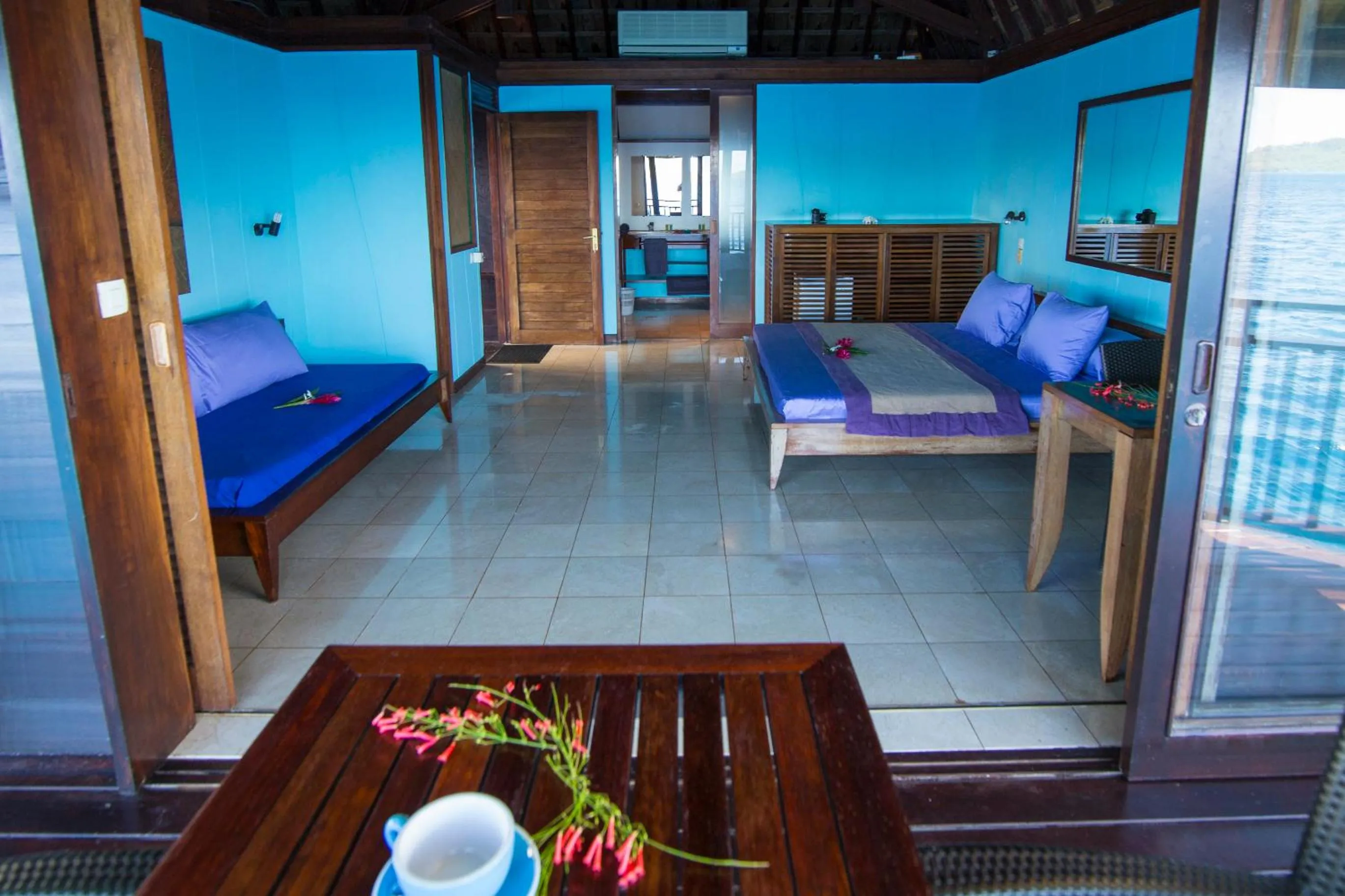 Photo of the whole room, Bed in Oa Oa Lodge