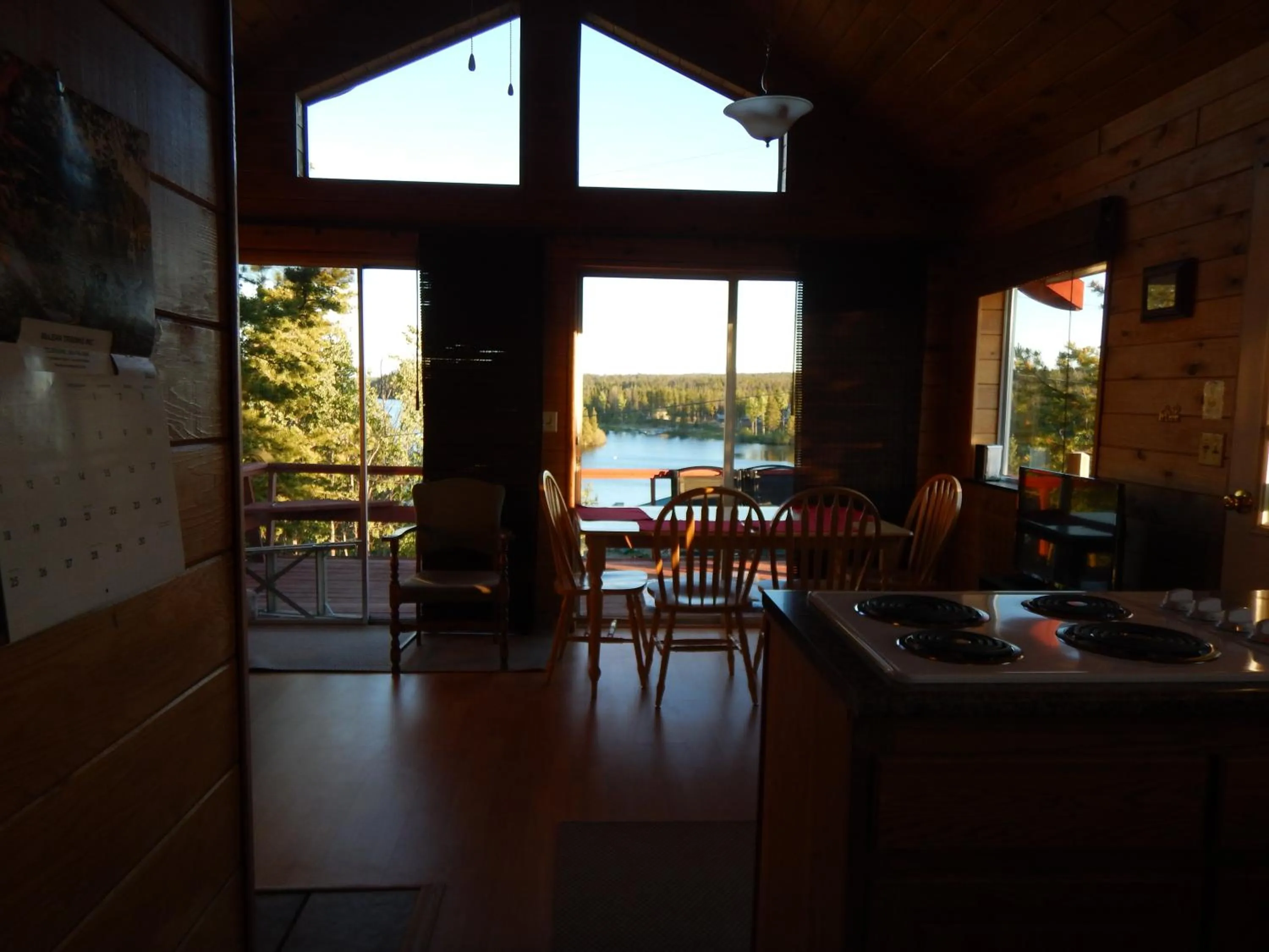 Photo of the whole room in Nimpo Lake Resort