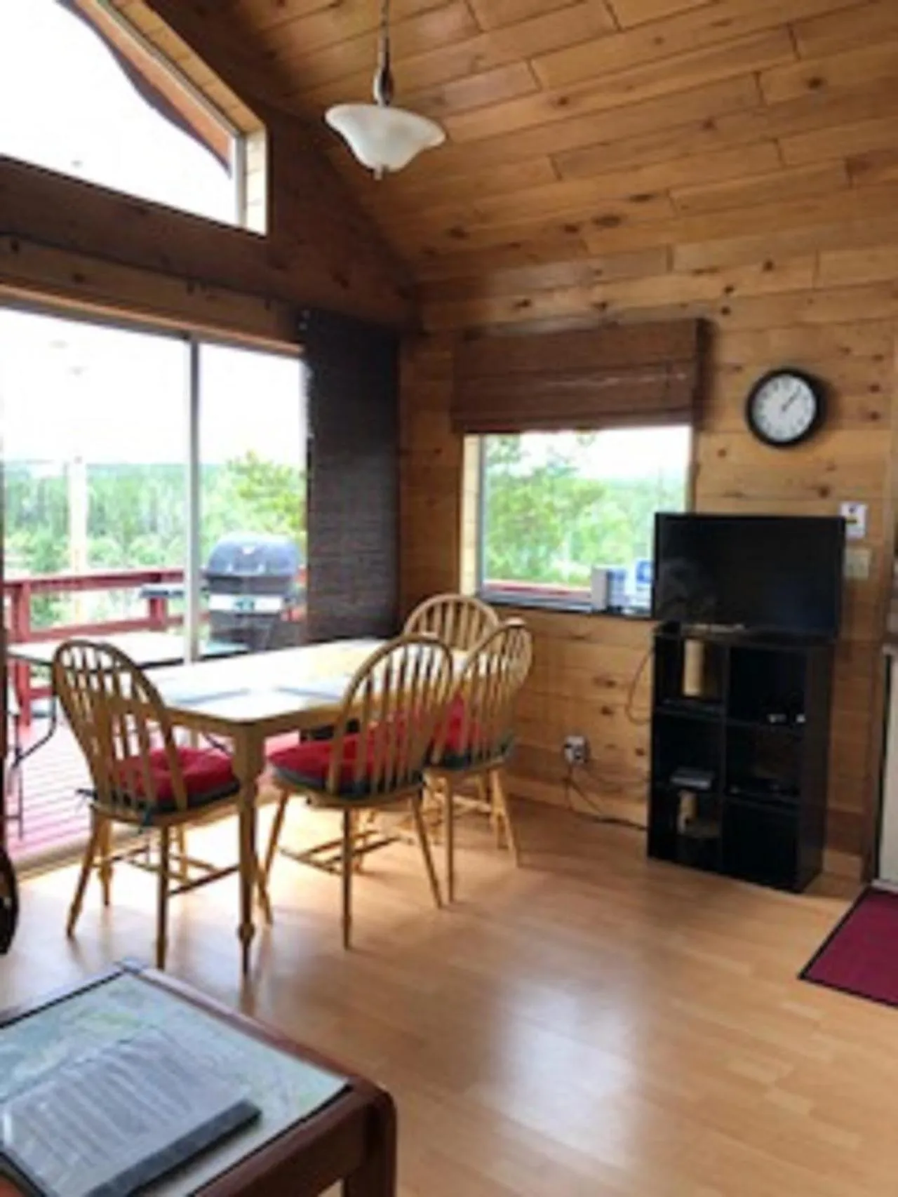 Dining area in Nimpo Lake Resort