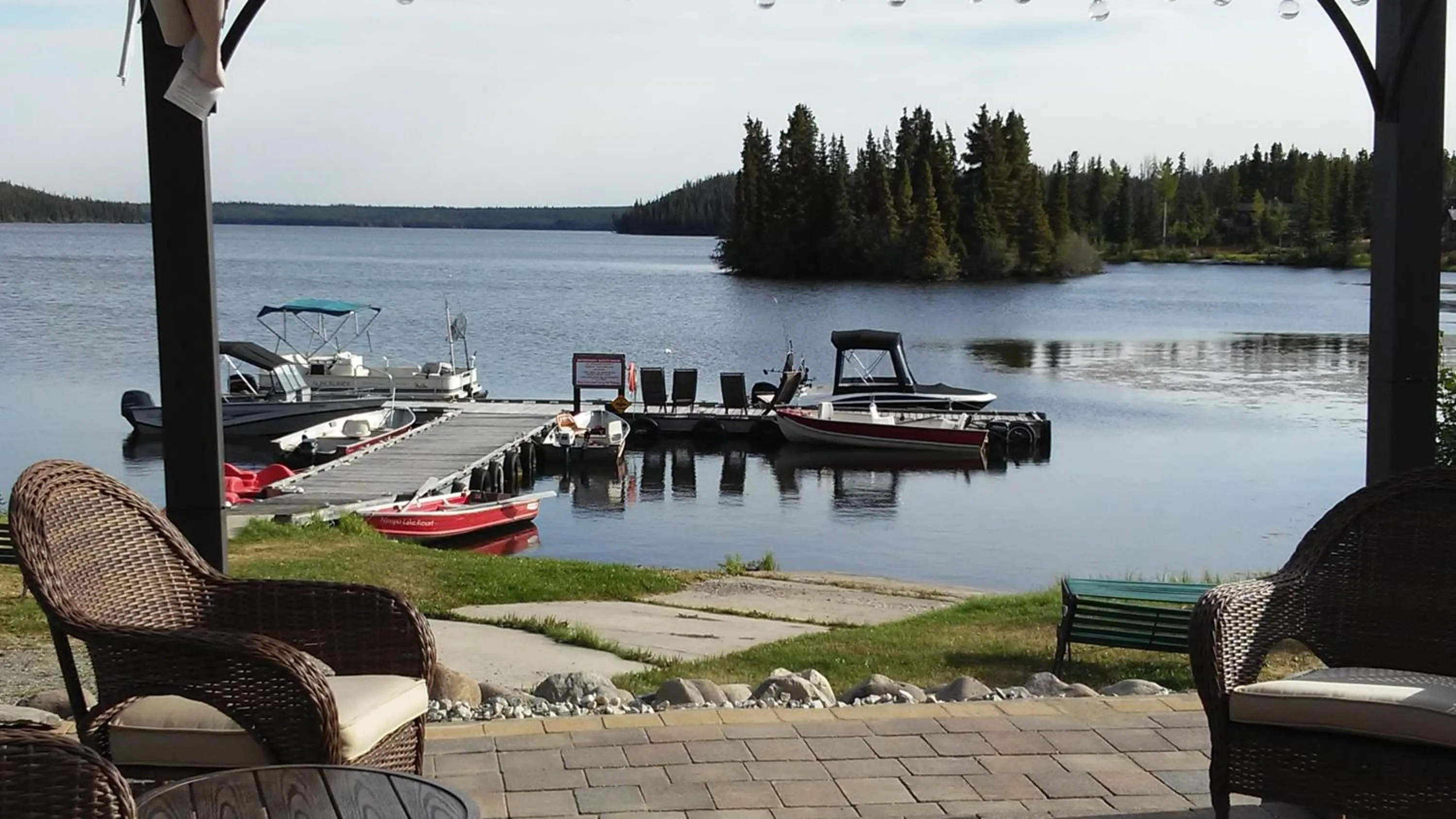 Lake view in Nimpo Lake Resort