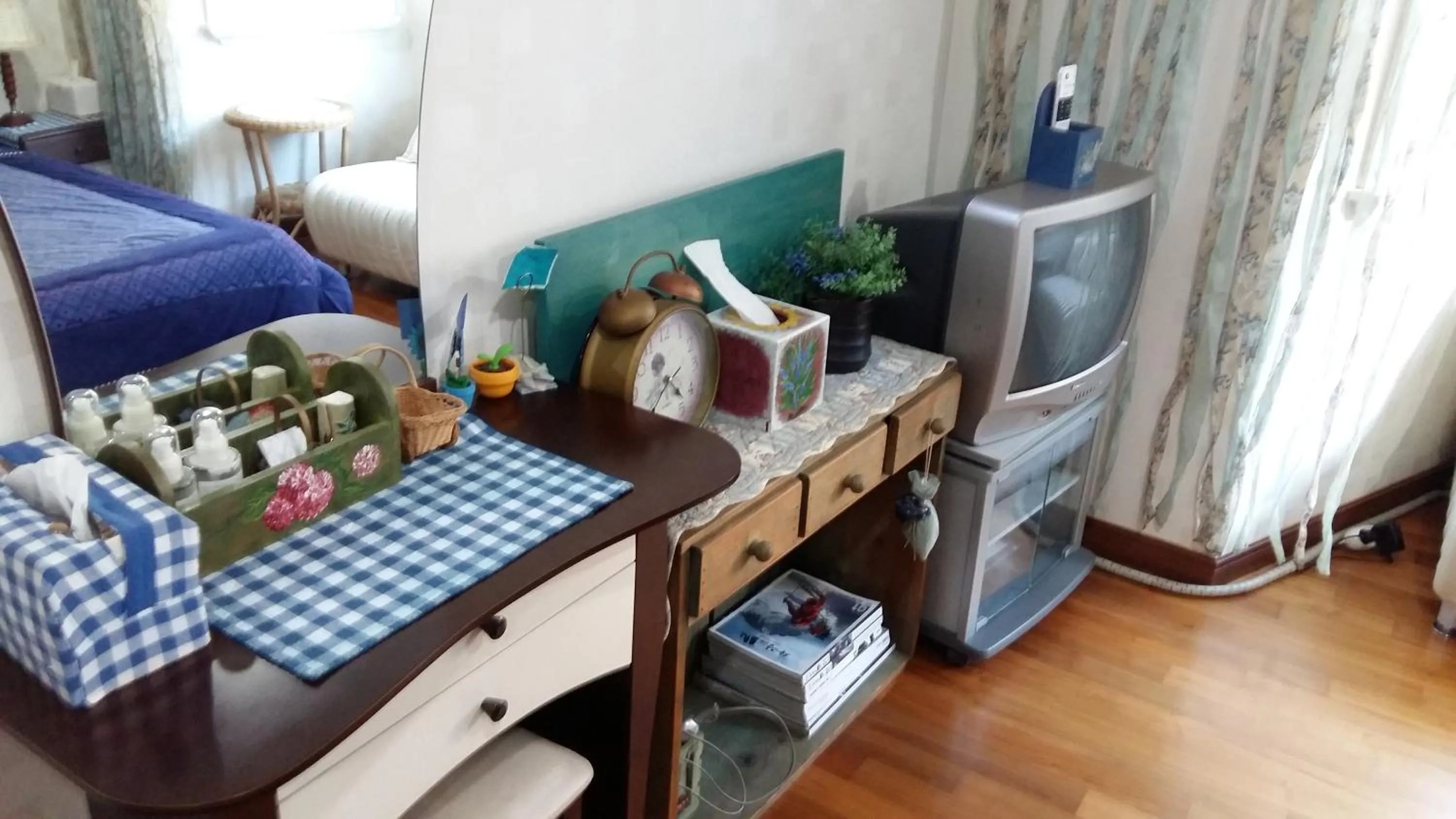 Decorative detail in Fermata Pension