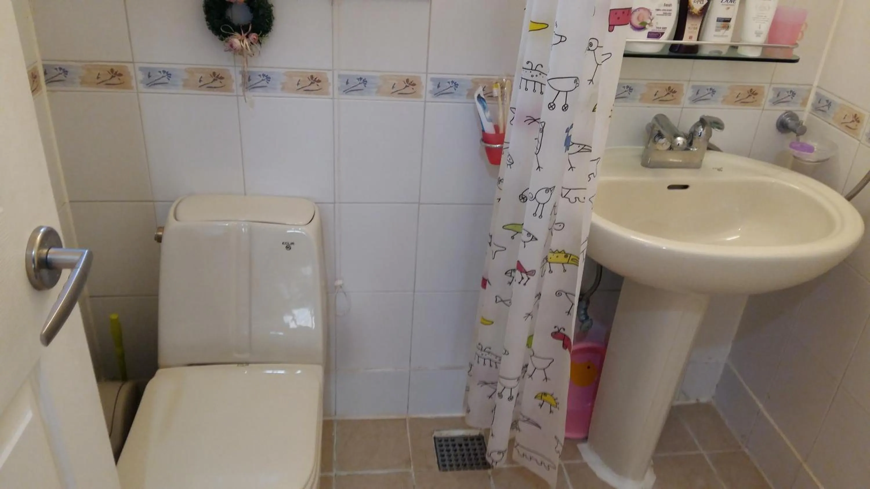 Bathroom in Fermata Pension