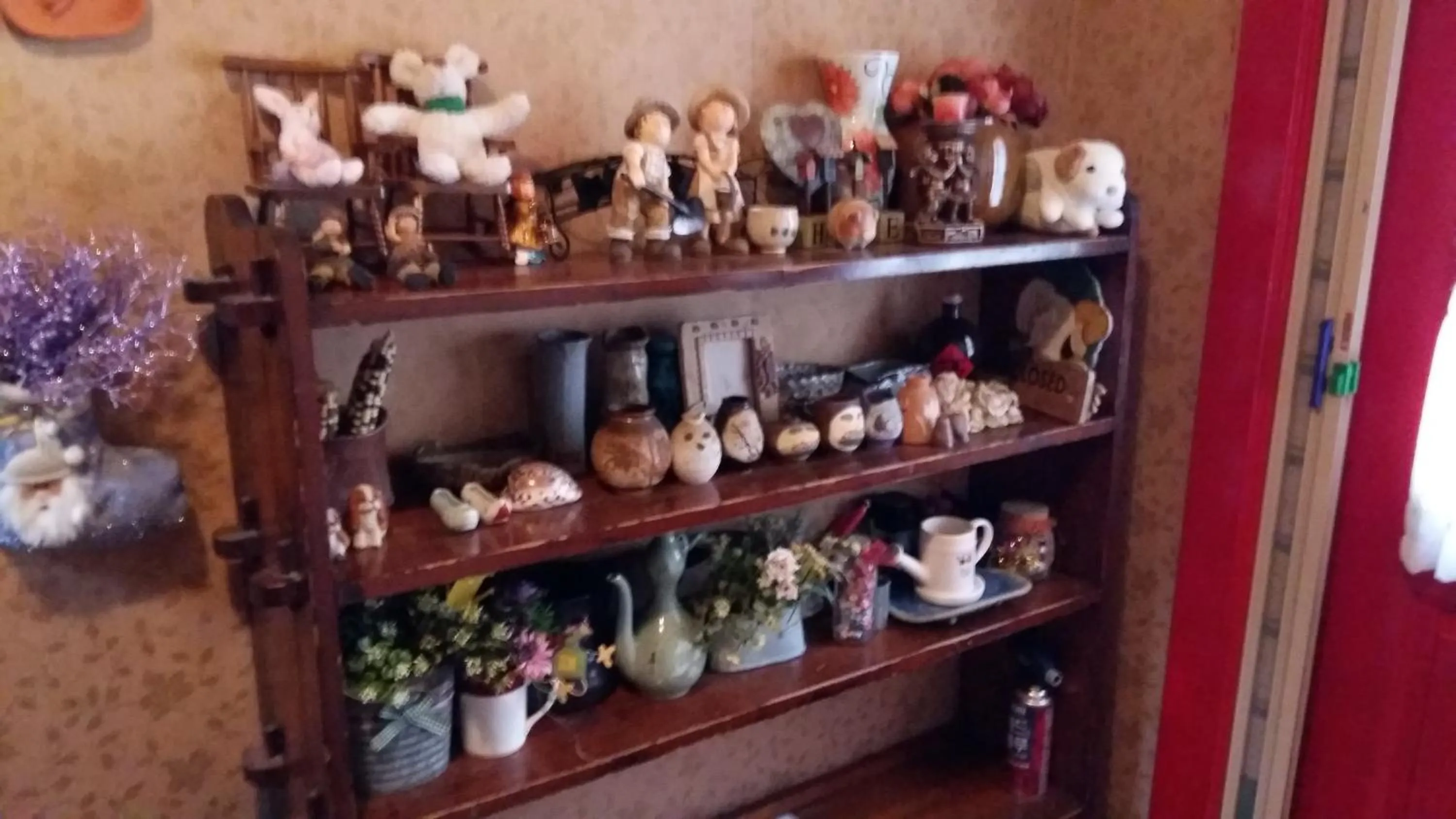 Decorative detail in Fermata Pension