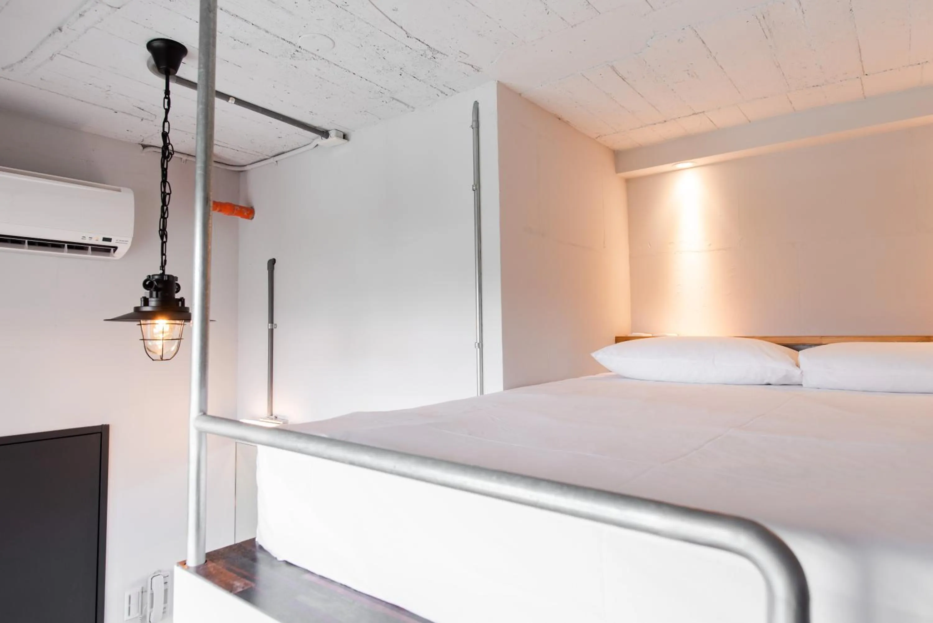 Property building, Bed in miniinn