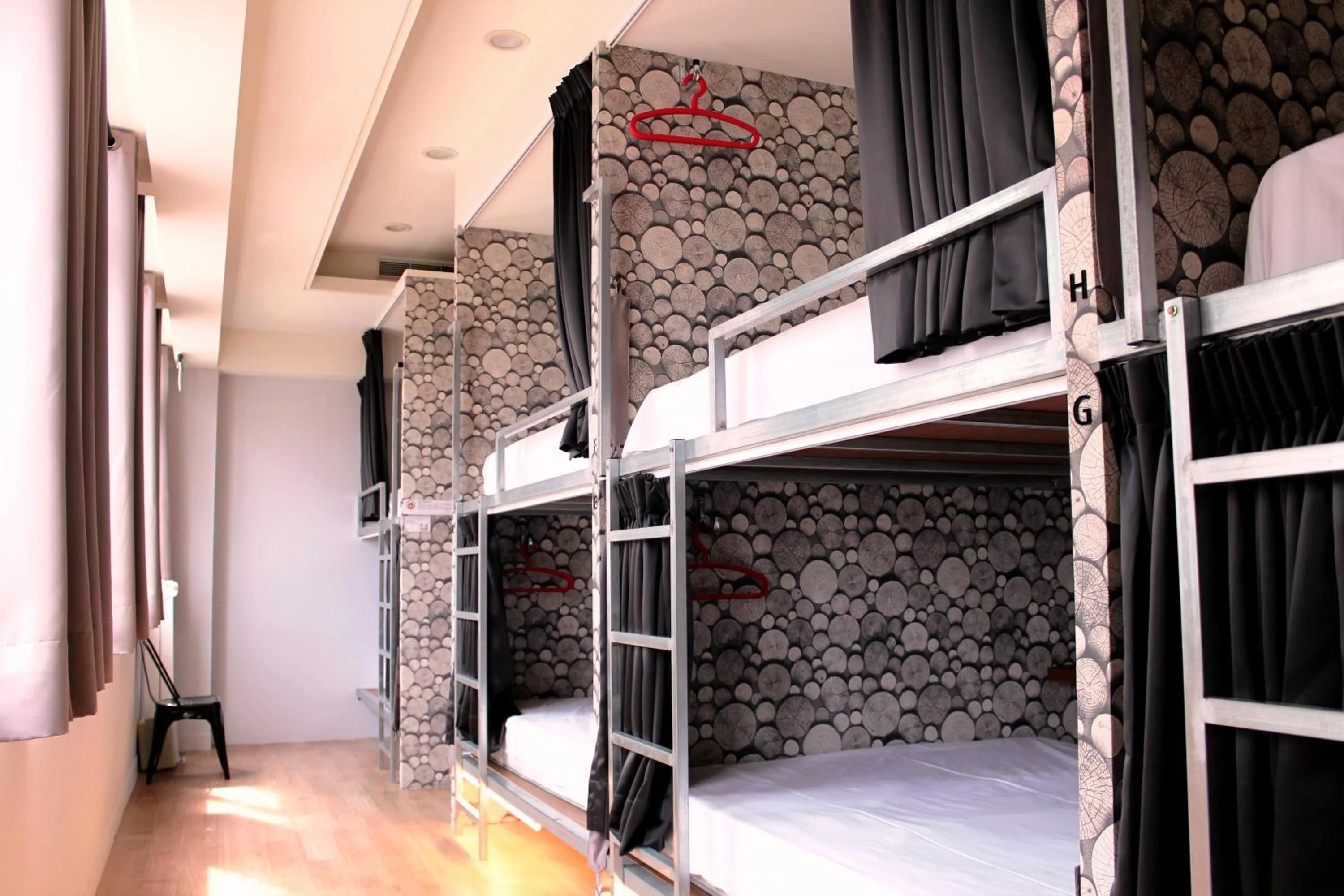 Property building, Bed in miniinn